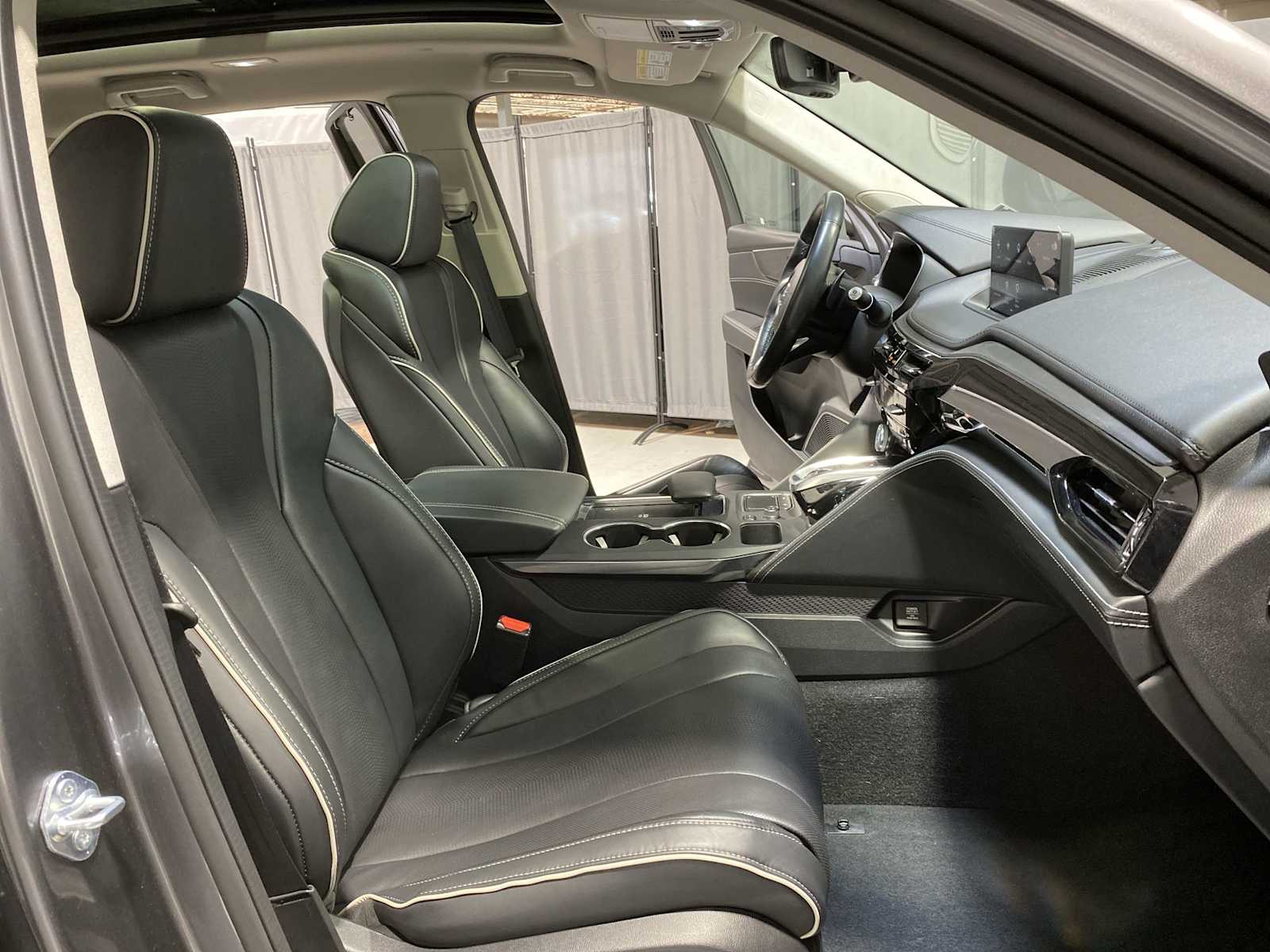 Thumbnail: 2023 Acura MDX - 14