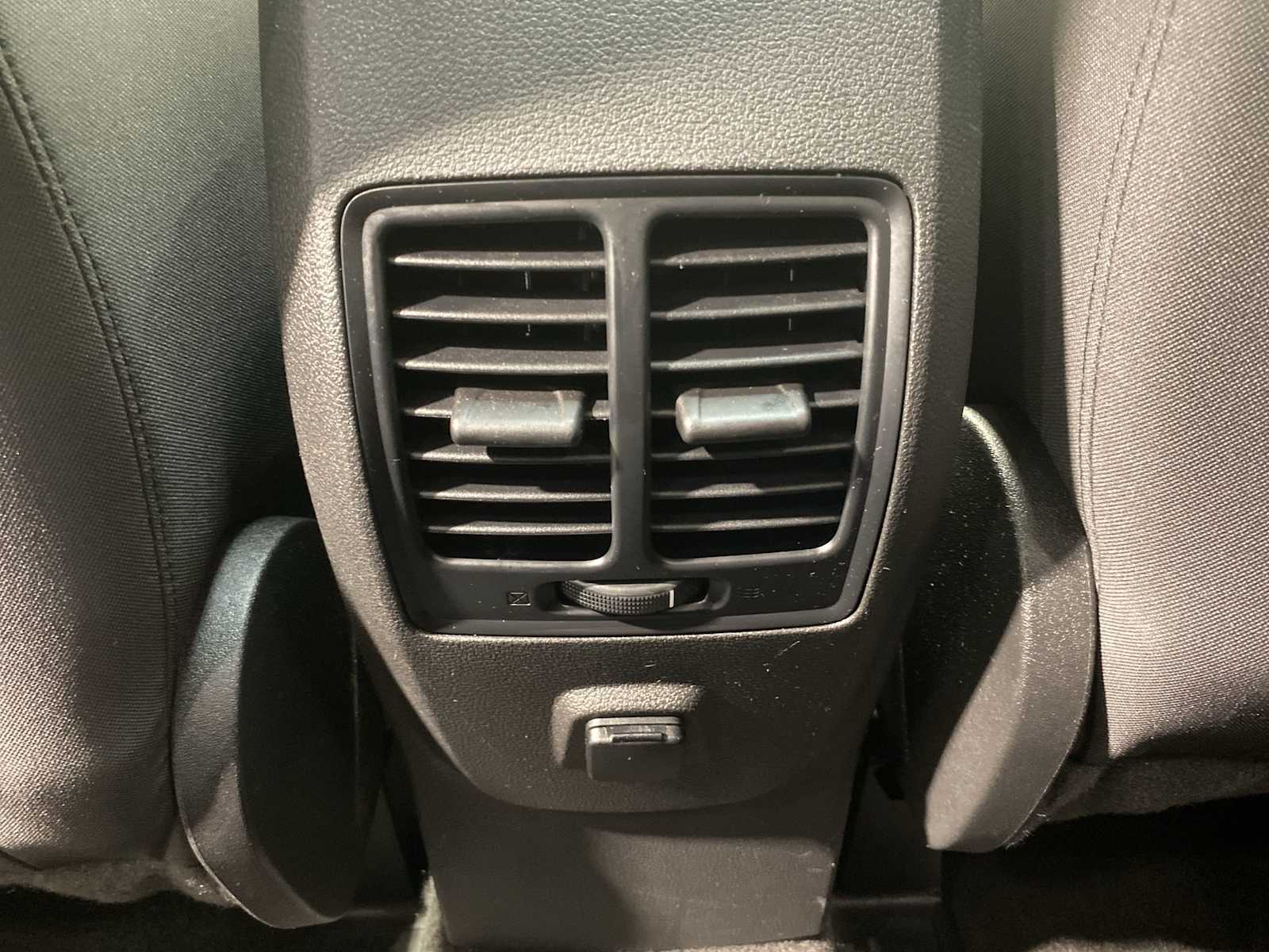 Thumbnail: 2018 Ford Escape - 25