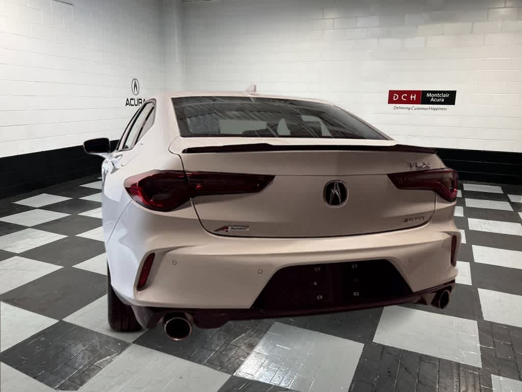 Thumbnail: 2025 Acura TLX - 4
