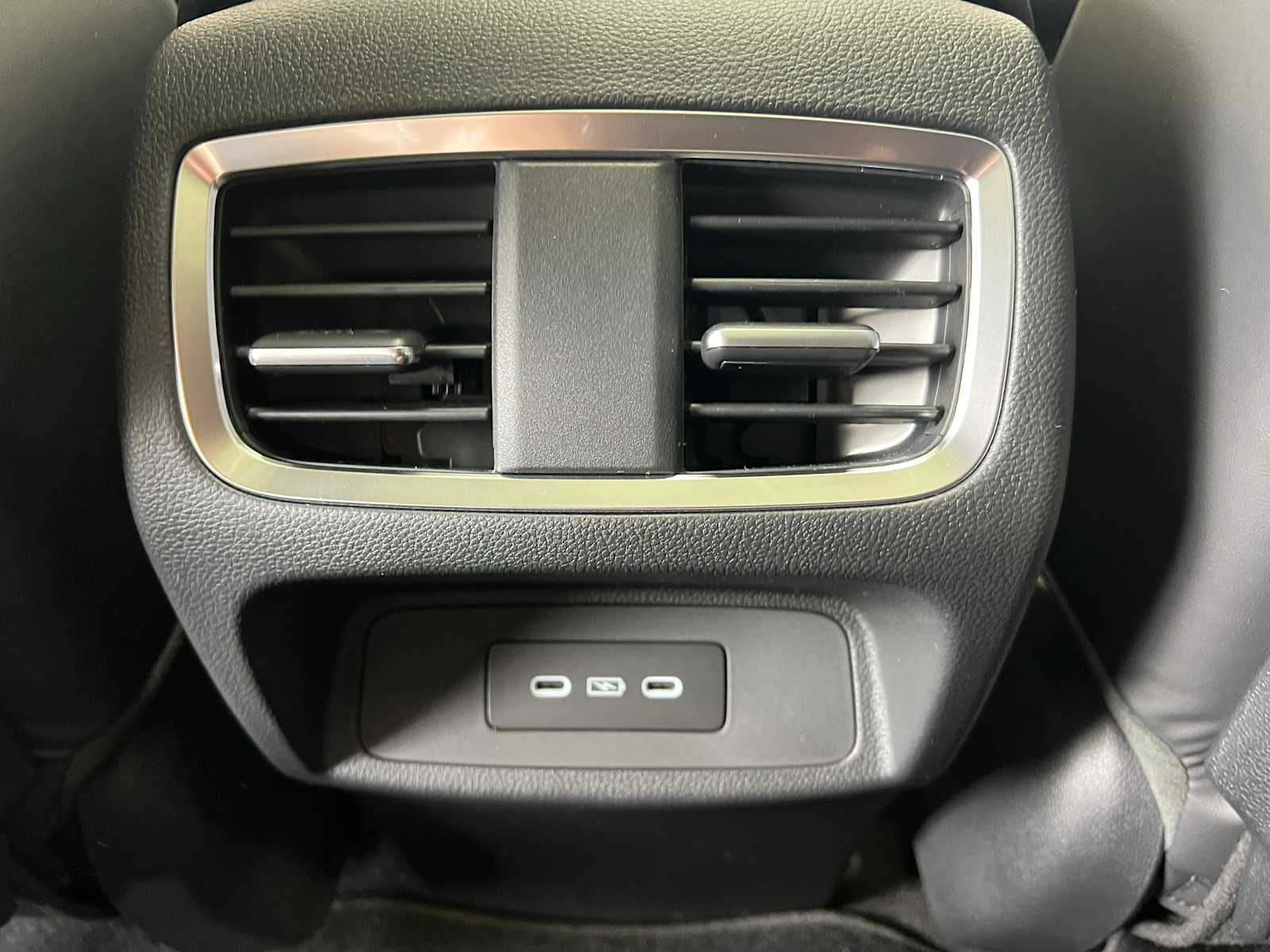 Thumbnail: 2026 Acura RDX - 32