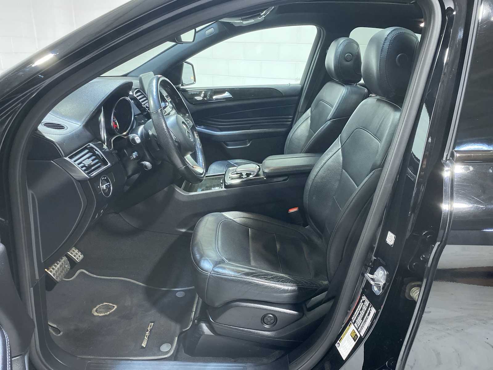 Thumbnail: 2019 Mercedes-Benz GLE - 2