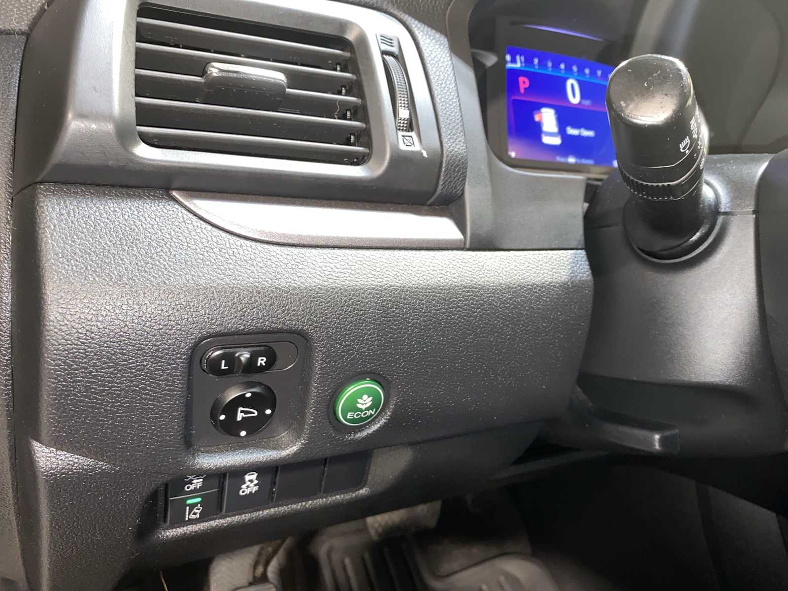 Thumbnail: 2019 Honda Pilot - 24