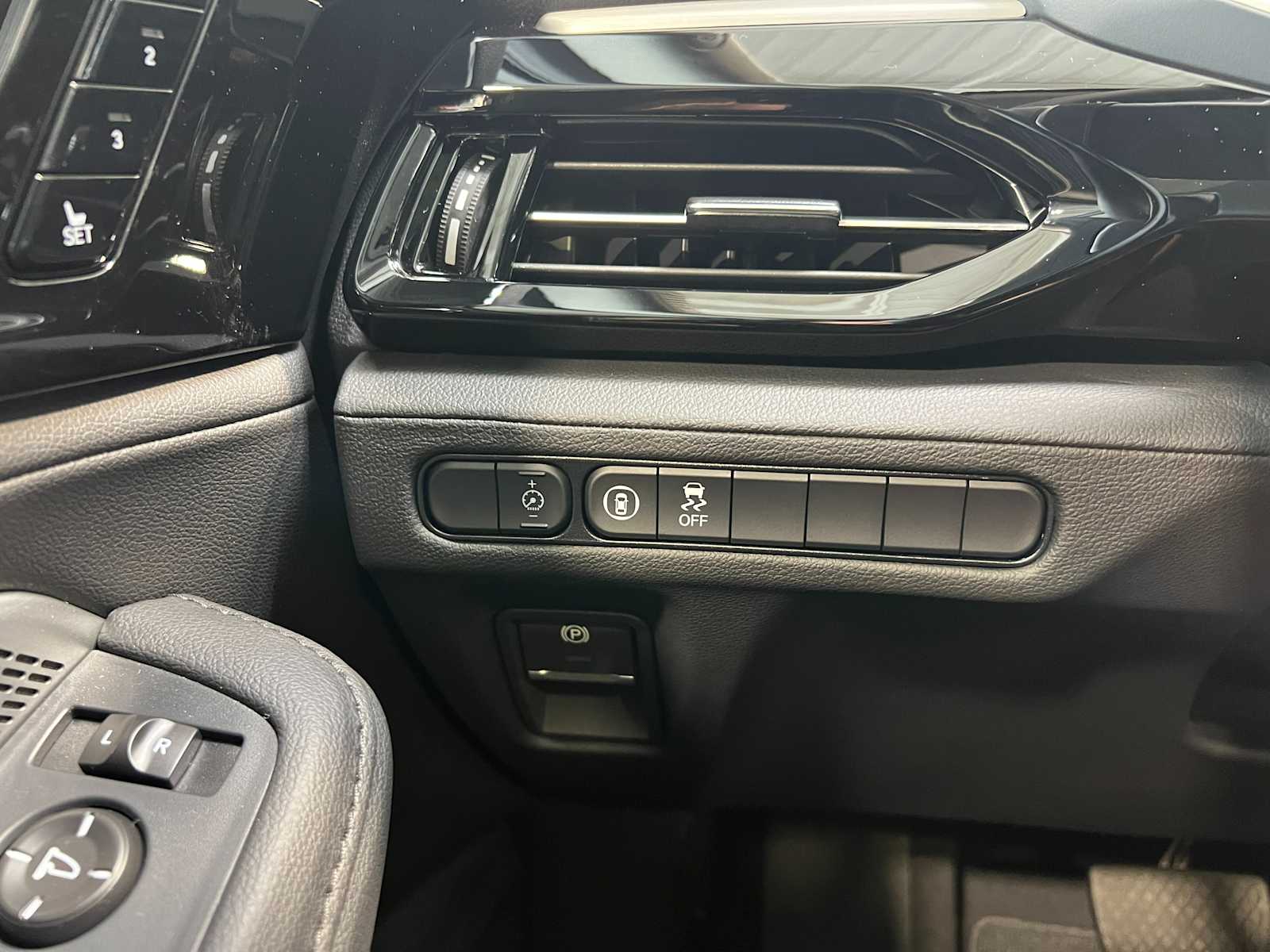 Thumbnail: 2026 Acura MDX - 22