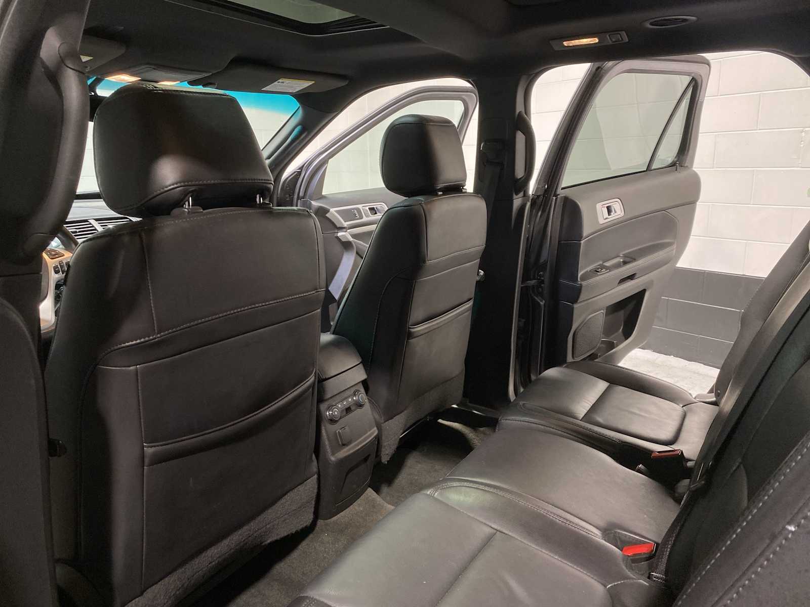 Thumbnail: 2014 Ford Explorer - 12