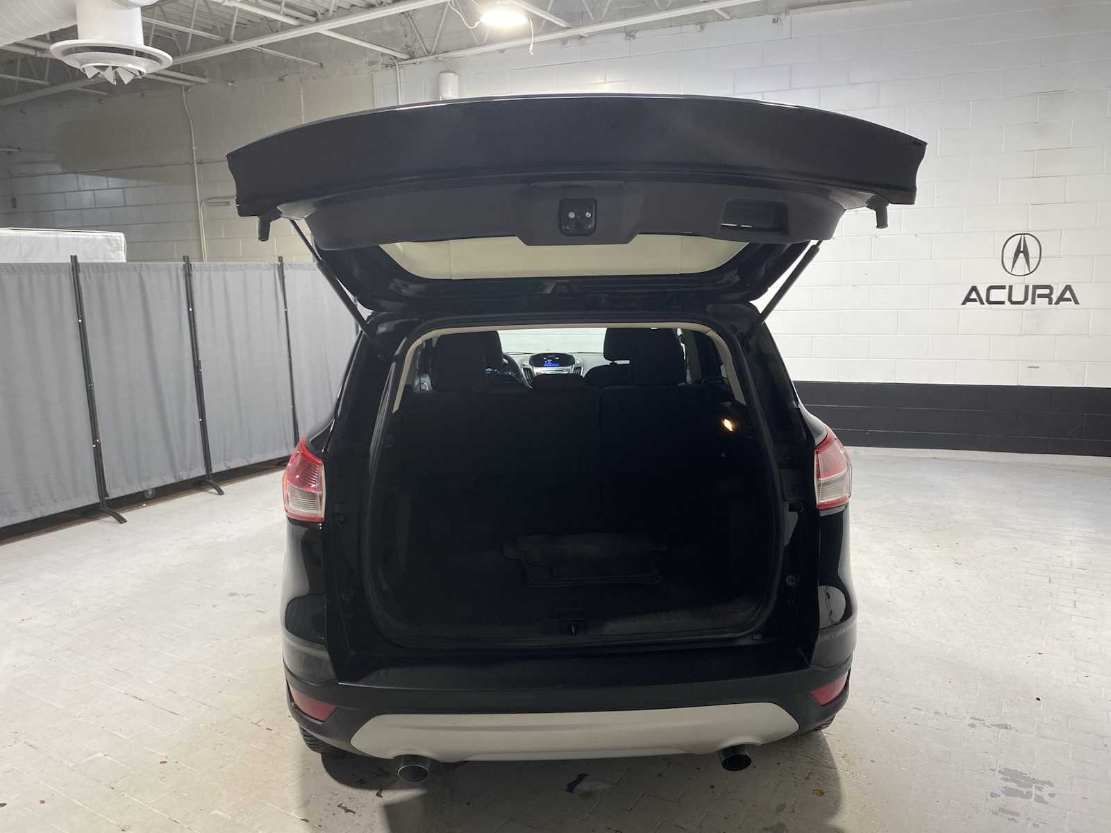 Thumbnail: 2016 Ford Escape - 19