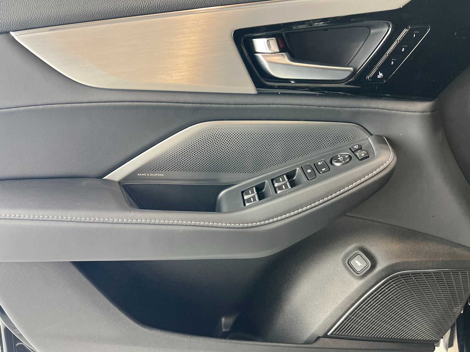 Thumbnail: 2026 Acura MDX - 23