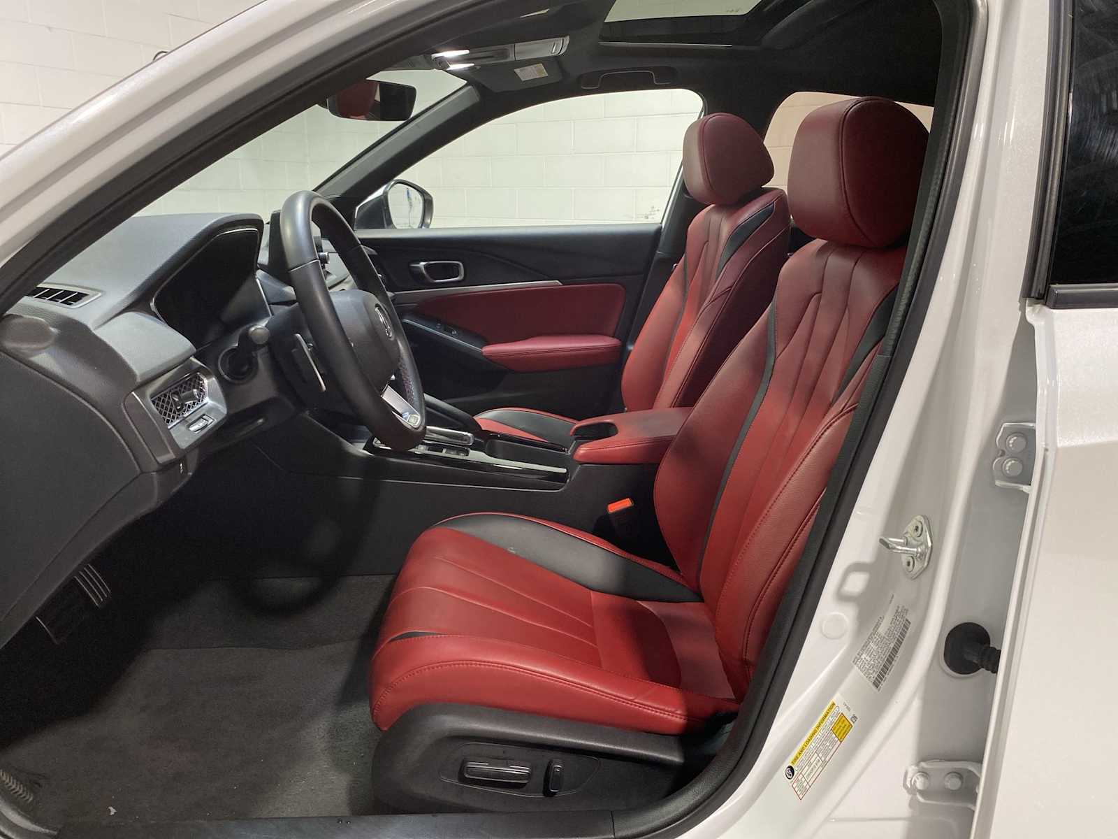 Thumbnail: 2023 Acura Integra - 2