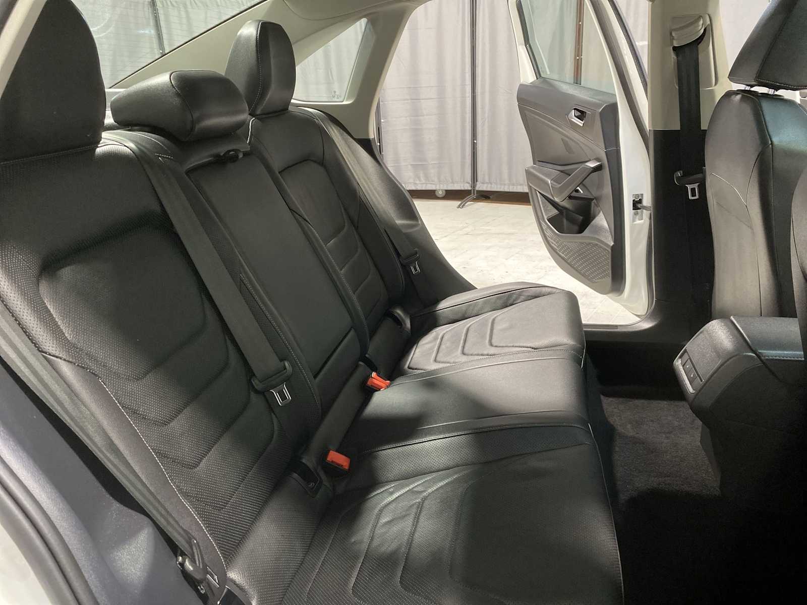 Thumbnail: 2019 Volkswagen Jetta - 13