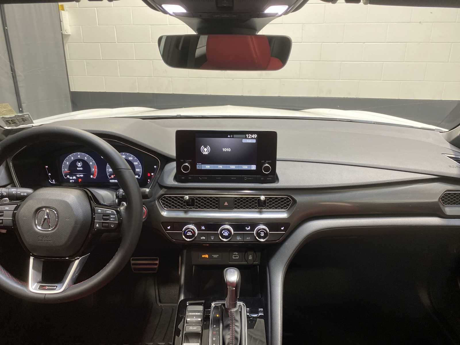 Thumbnail: 2023 Acura Integra - 10