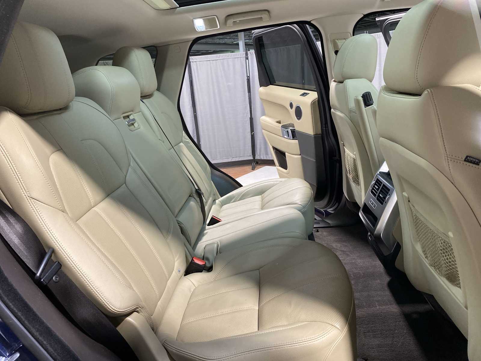 Thumbnail: 2016 Land Rover Range Rover Sport - 13