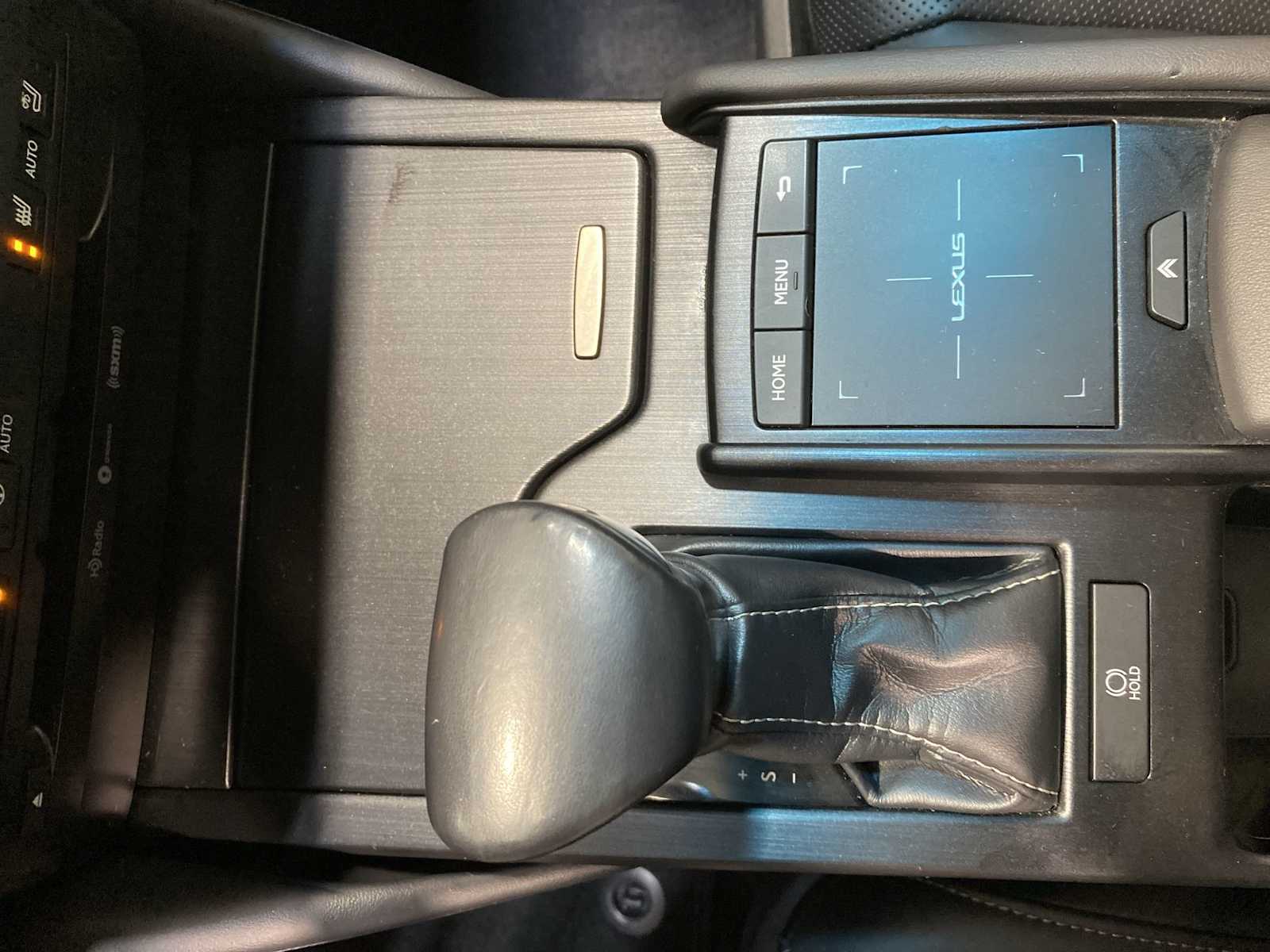 Thumbnail: 2019 Lexus ES - 17