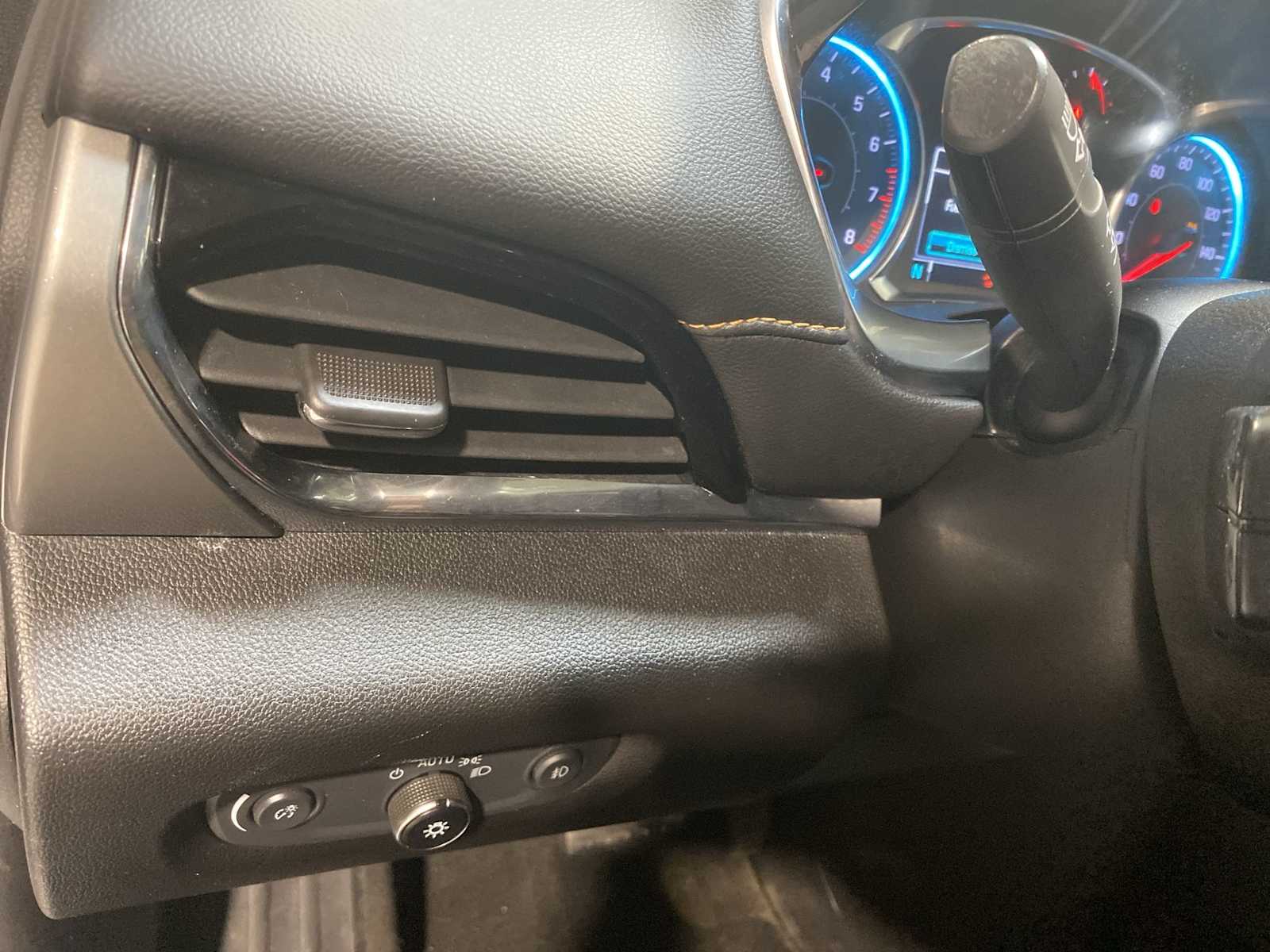 Thumbnail: 2018 Chevrolet Traverse - 24