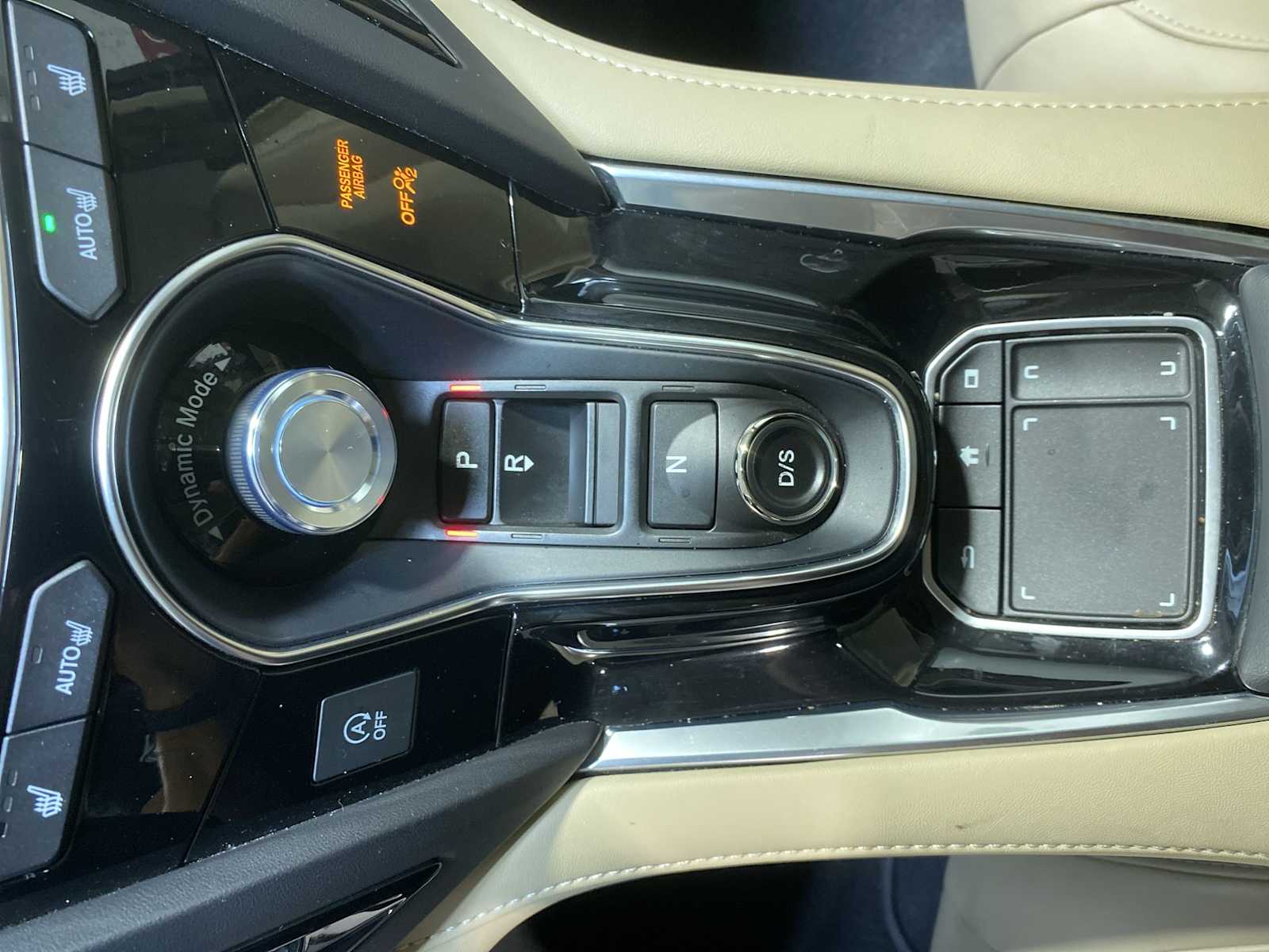 Thumbnail: 2019 Acura RDX - 17