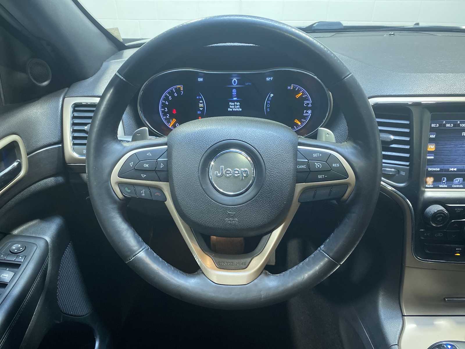 Thumbnail: 2014 Jeep Grand Cherokee - 15