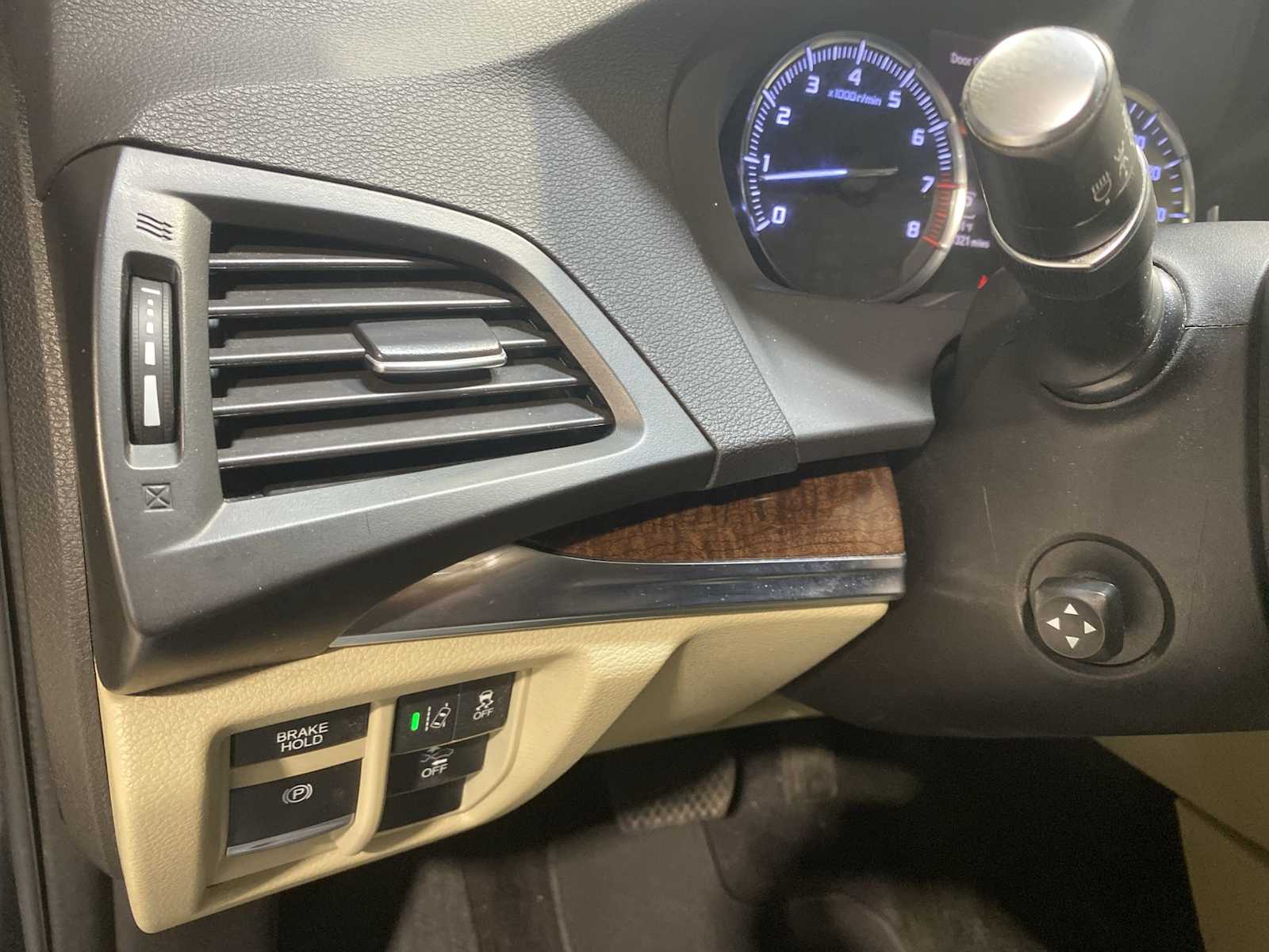 Thumbnail: 2019 Acura MDX - 24