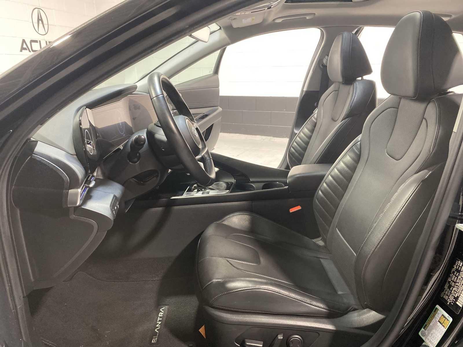 Thumbnail: 2023 Hyundai Elantra - 11