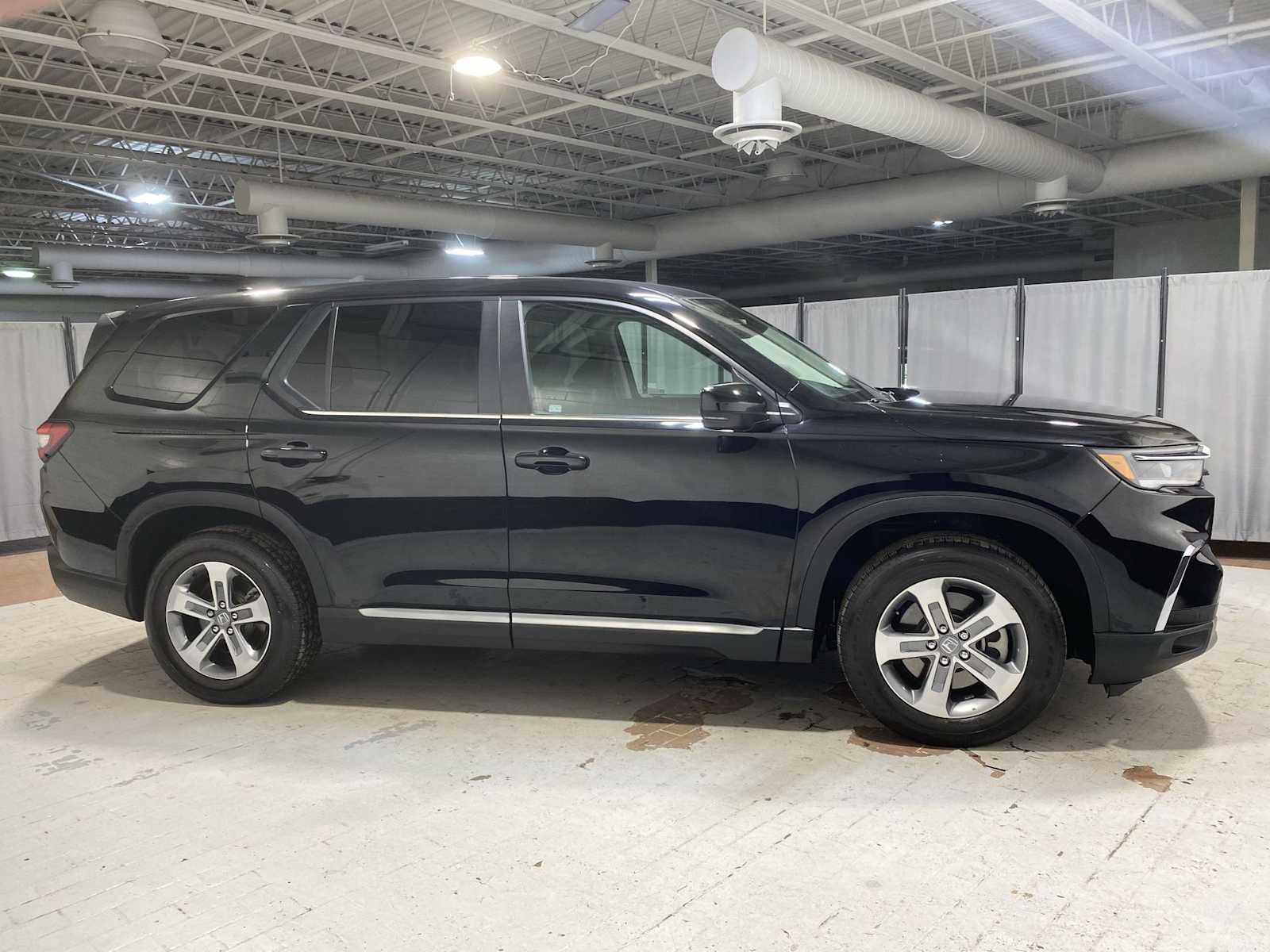 Thumbnail: 2024 Honda Pilot - 27