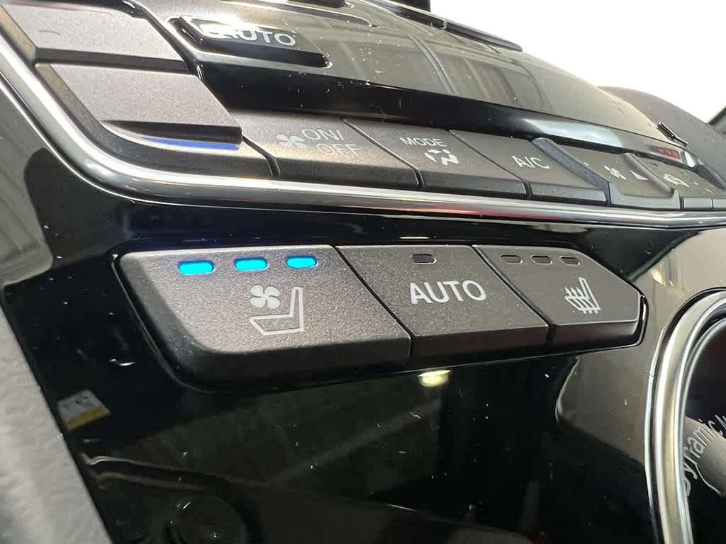 Thumbnail: 2026 Acura RDX - 20