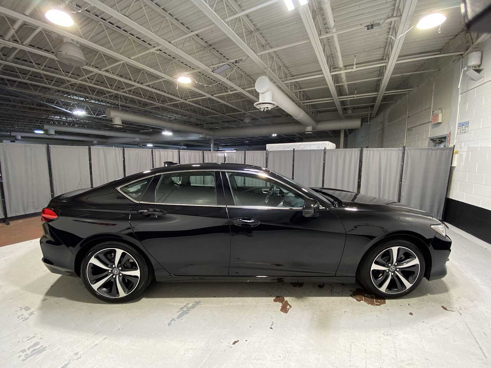 Thumbnail: 2025 Acura TLX - 27