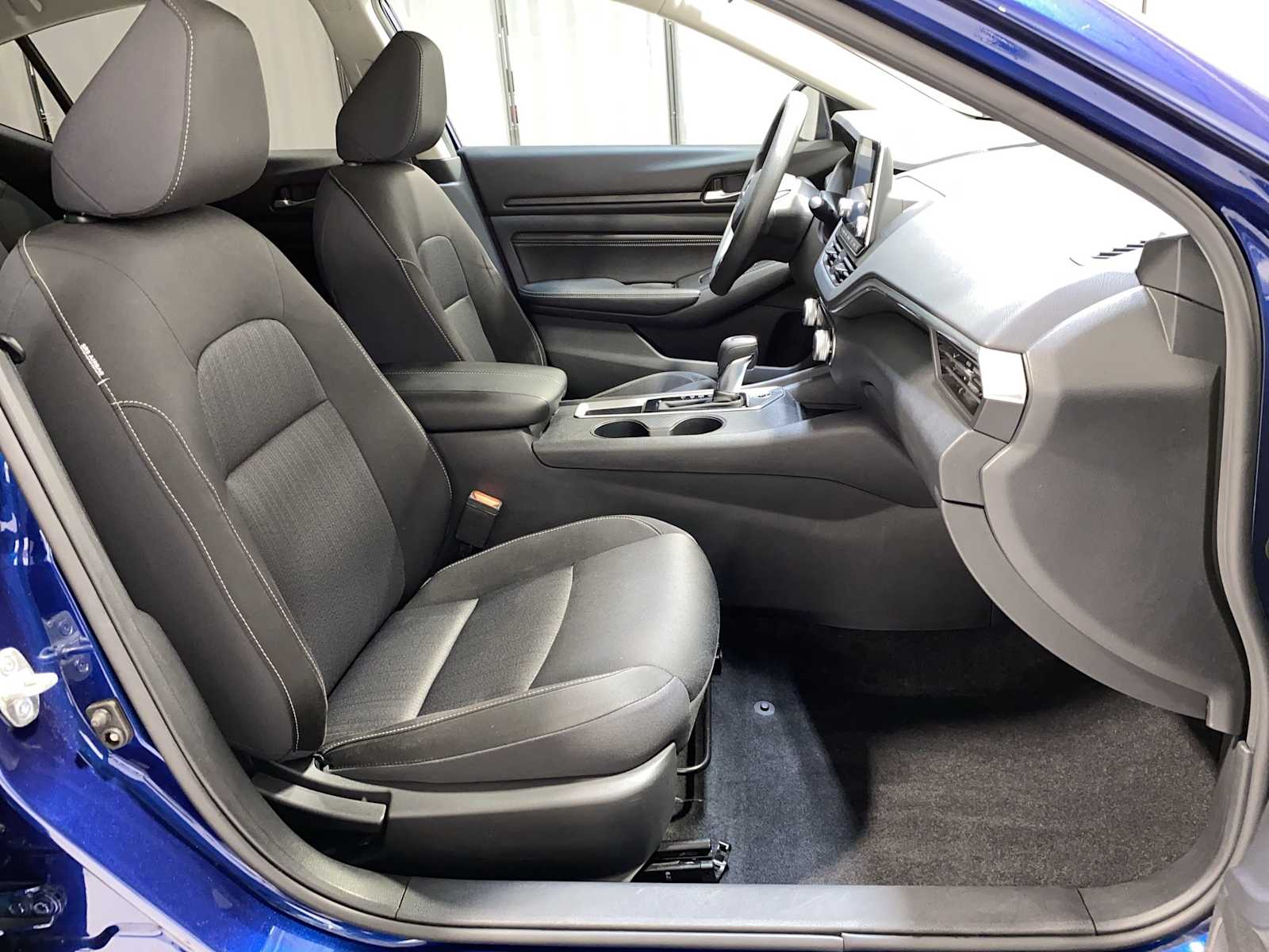 2020 Nissan Altima S 14