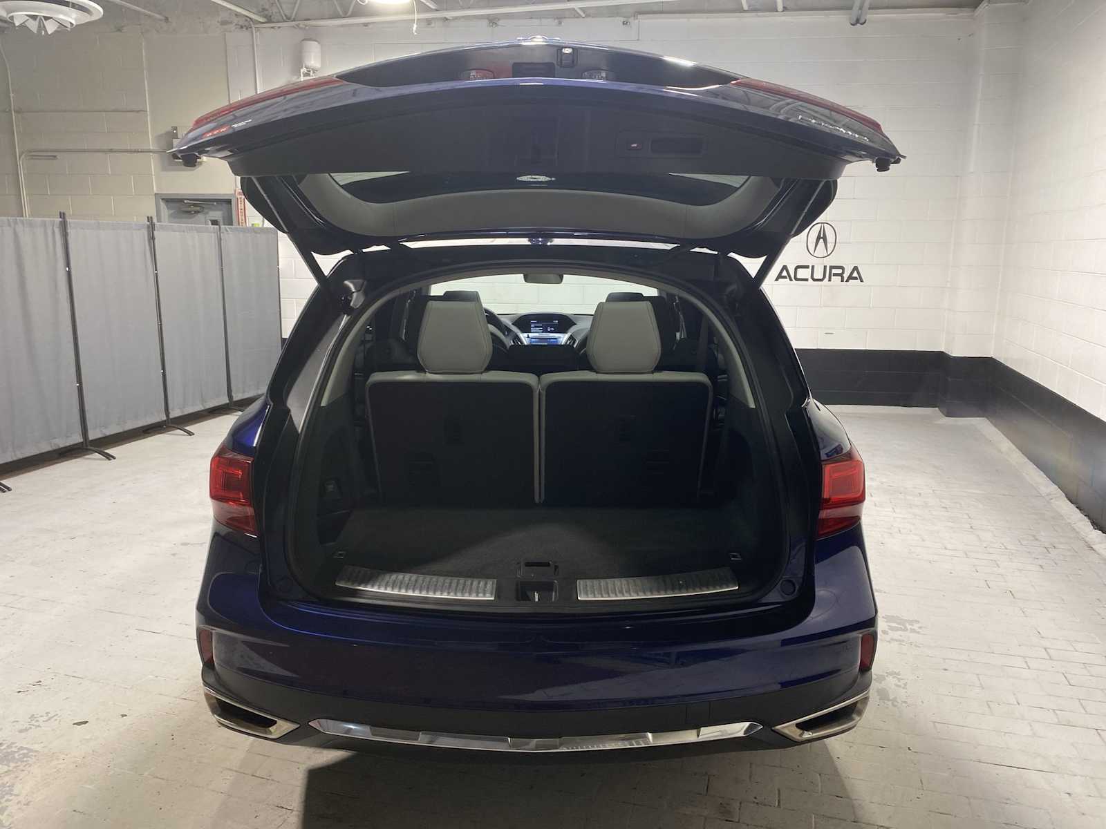 Thumbnail: 2019 Acura MDX - 19