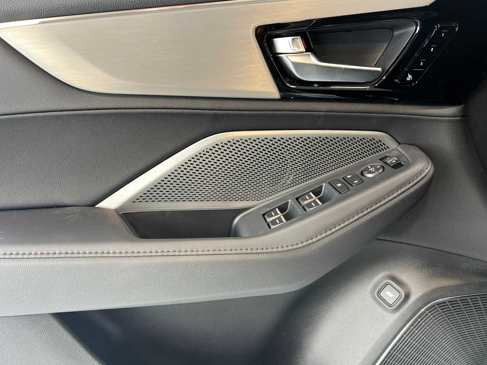 Thumbnail: 2026 Acura MDX - 23