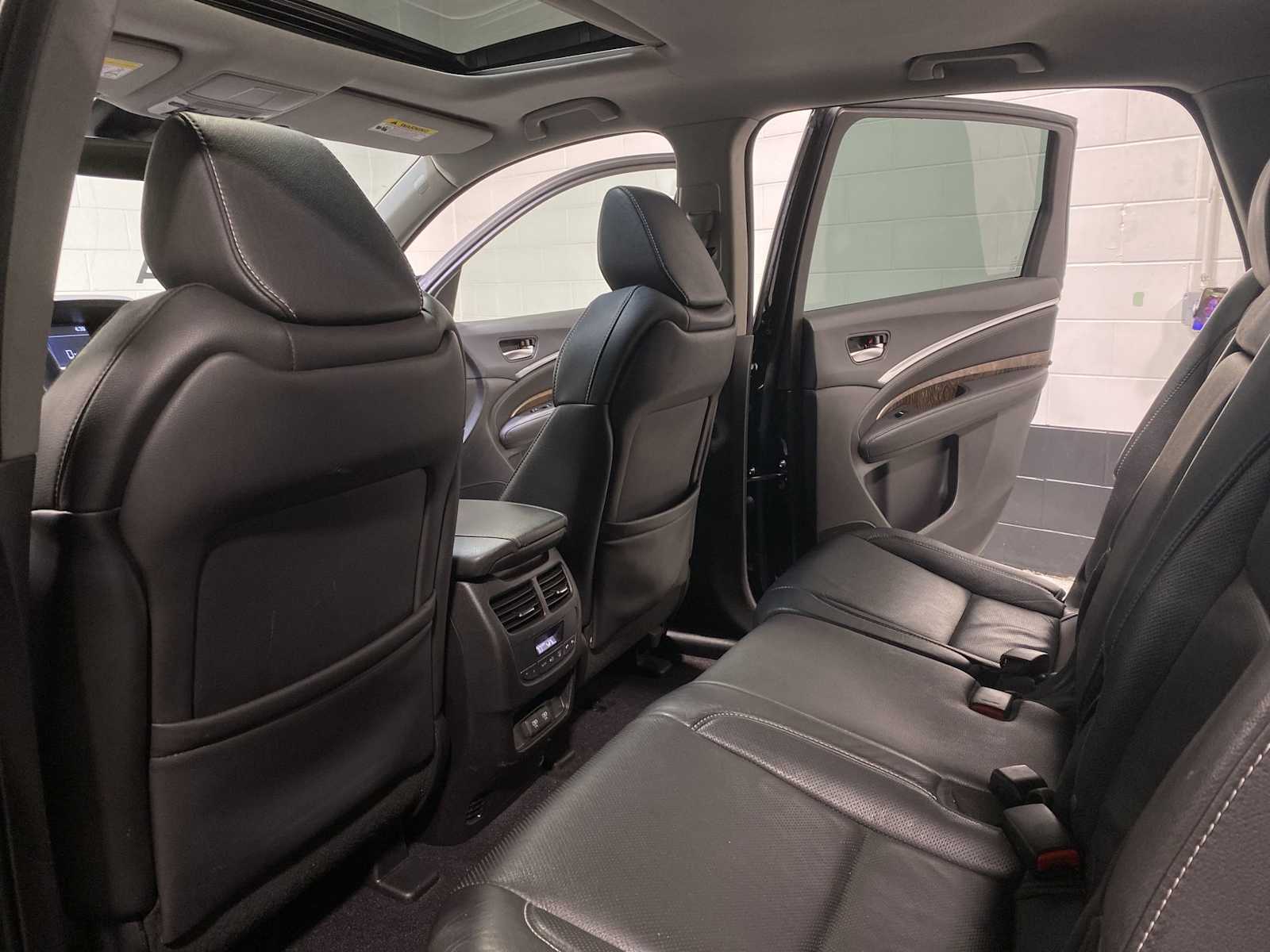 Thumbnail: 2020 Acura MDX - 12