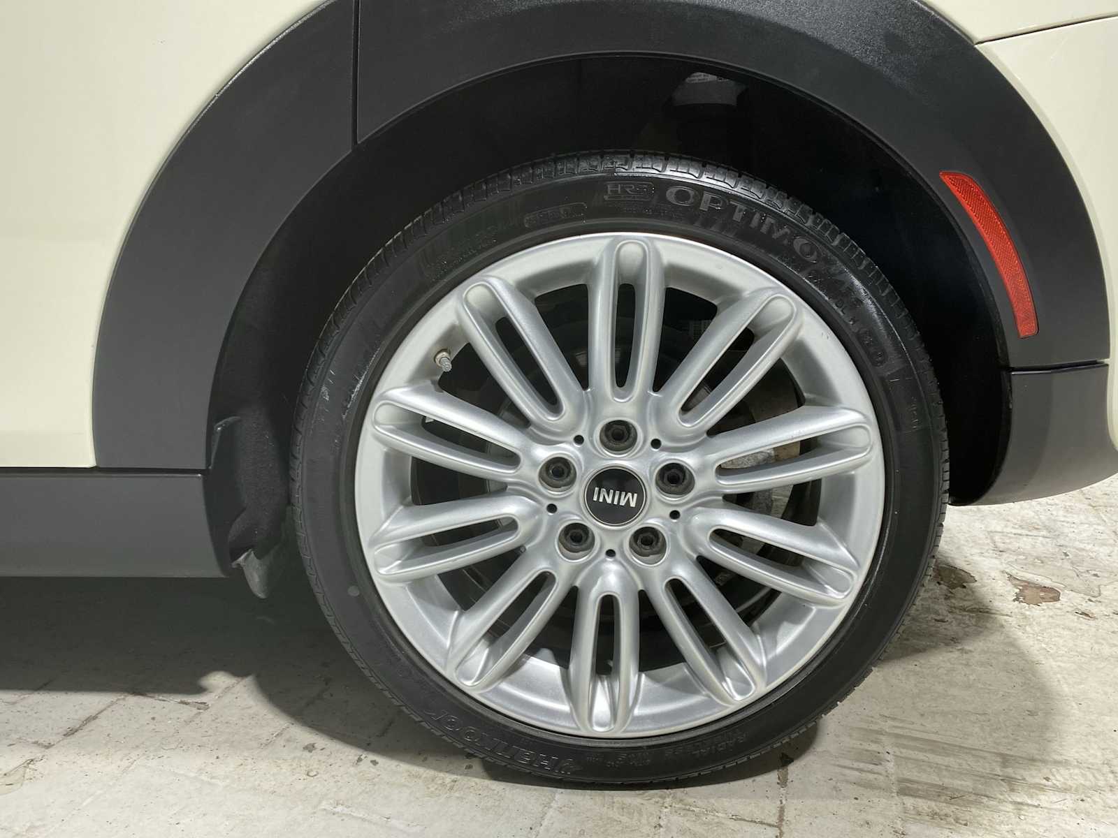 Thumbnail: 2018 MINI Cooper Hardtop - 8