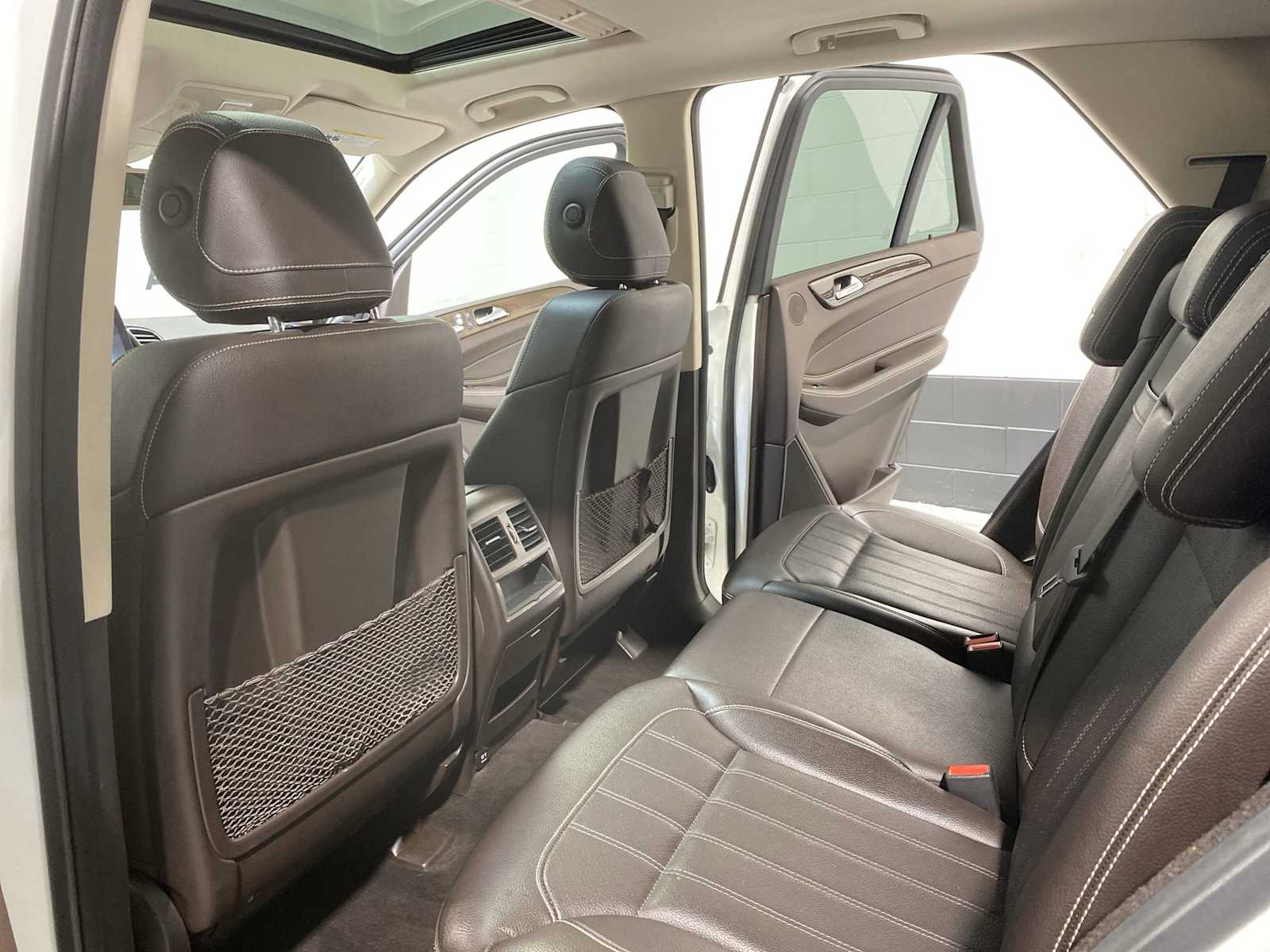 Thumbnail: 2016 Mercedes-Benz GLE - 12