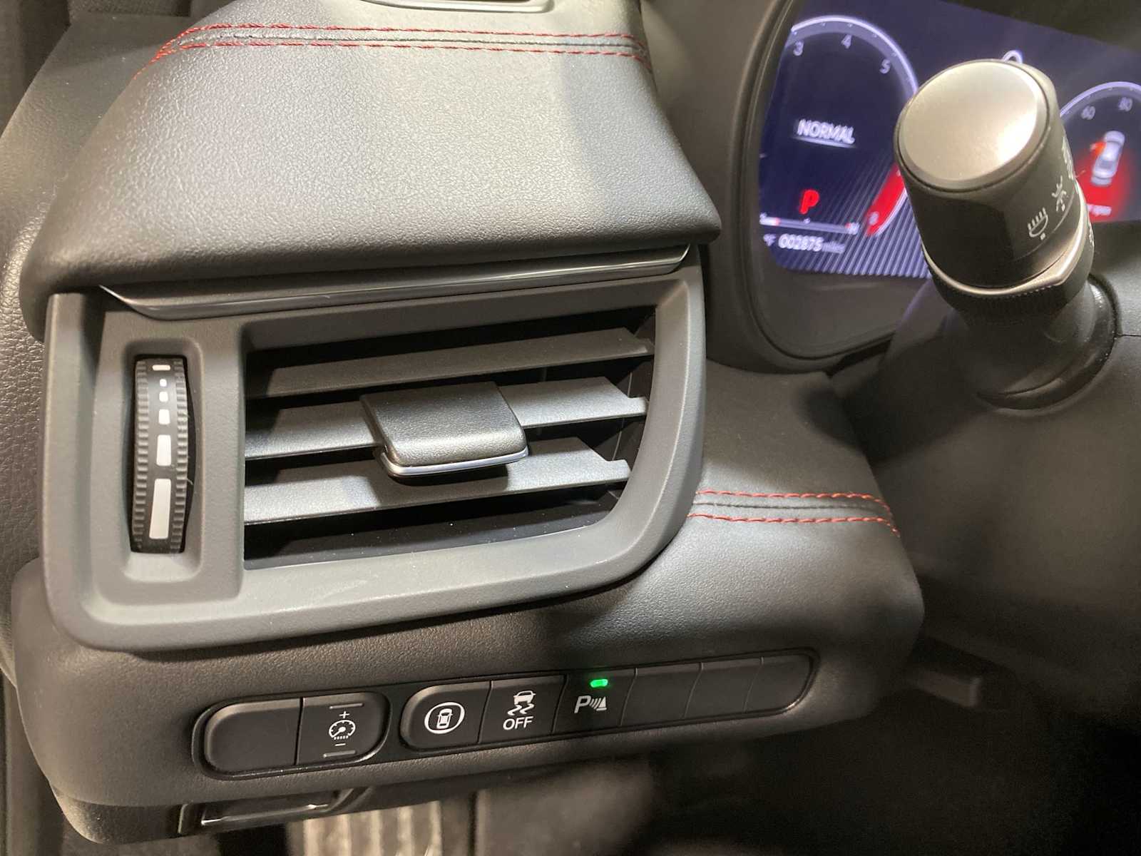 Thumbnail: 2025 Acura TLX - 23