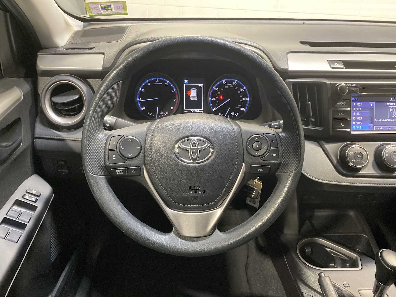 Thumbnail: 2017 Toyota RAV4 - 15