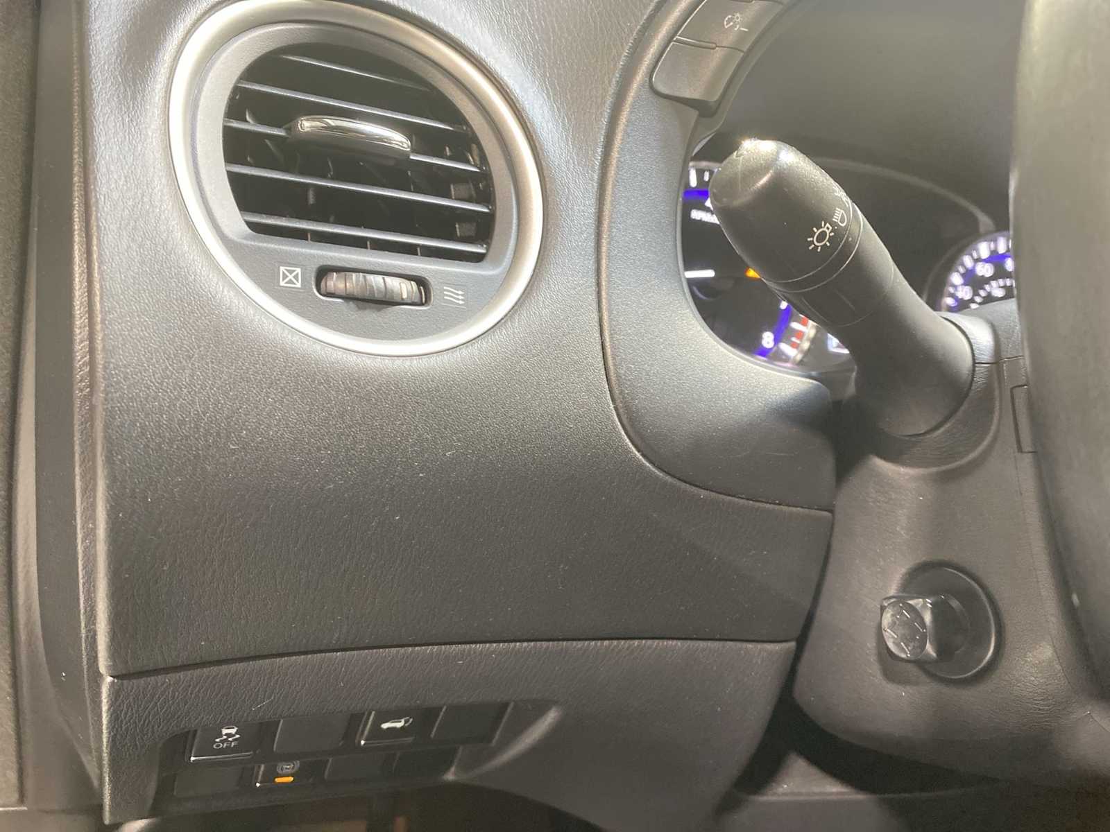 Thumbnail: 2019 INFINITI QX60 - 24