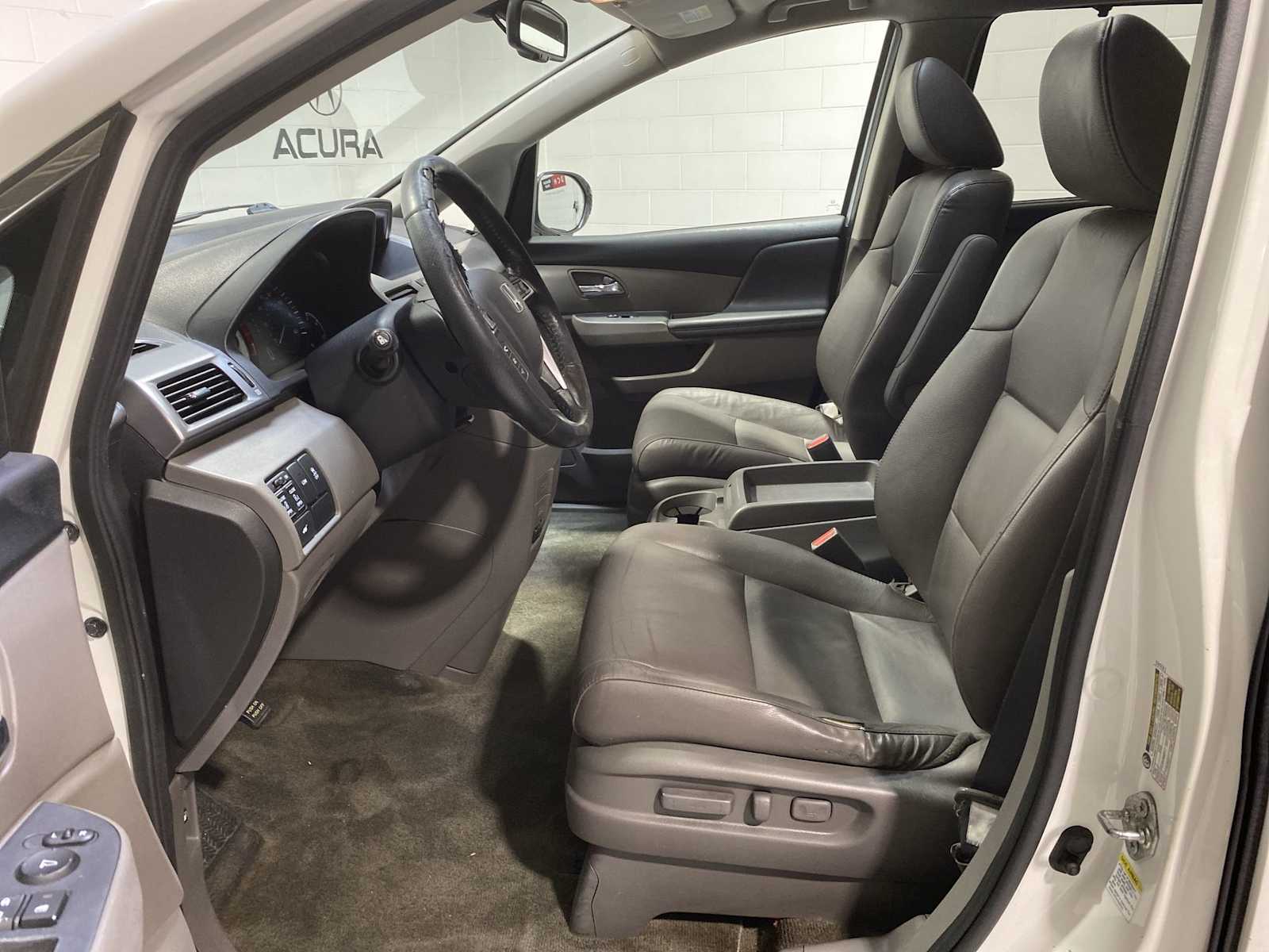 Thumbnail: 2014 Honda Odyssey - 2