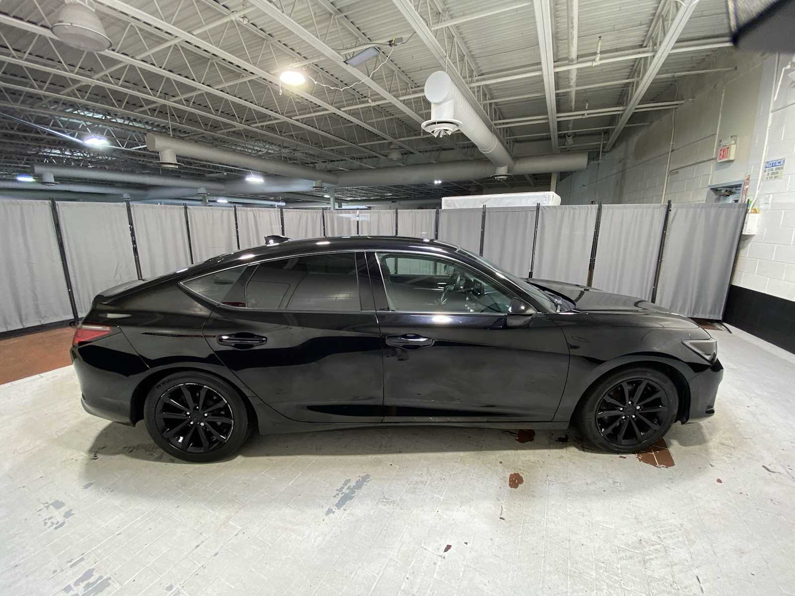 Thumbnail: 2023 Acura Integra - 27