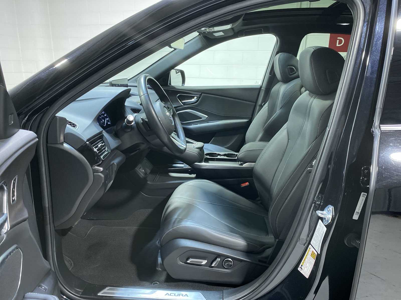 Thumbnail: 2025 Acura RDX - 2