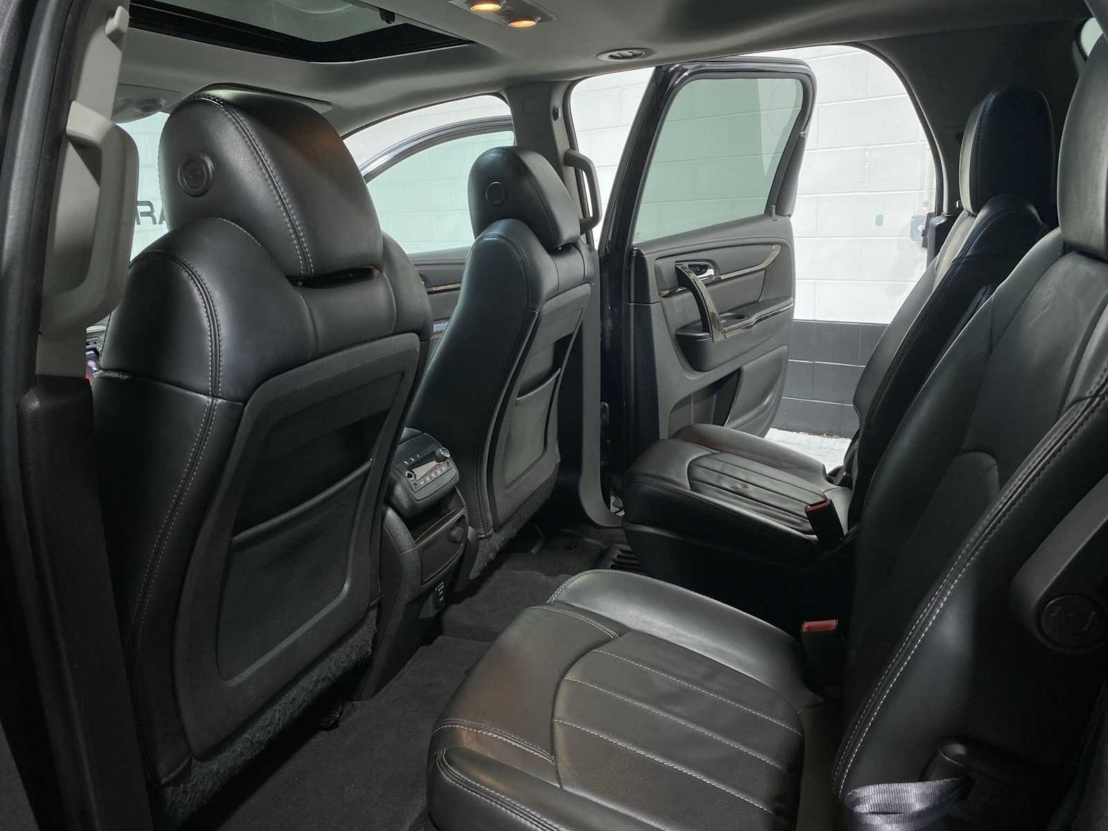 Thumbnail: 2015 GMC Acadia - 12