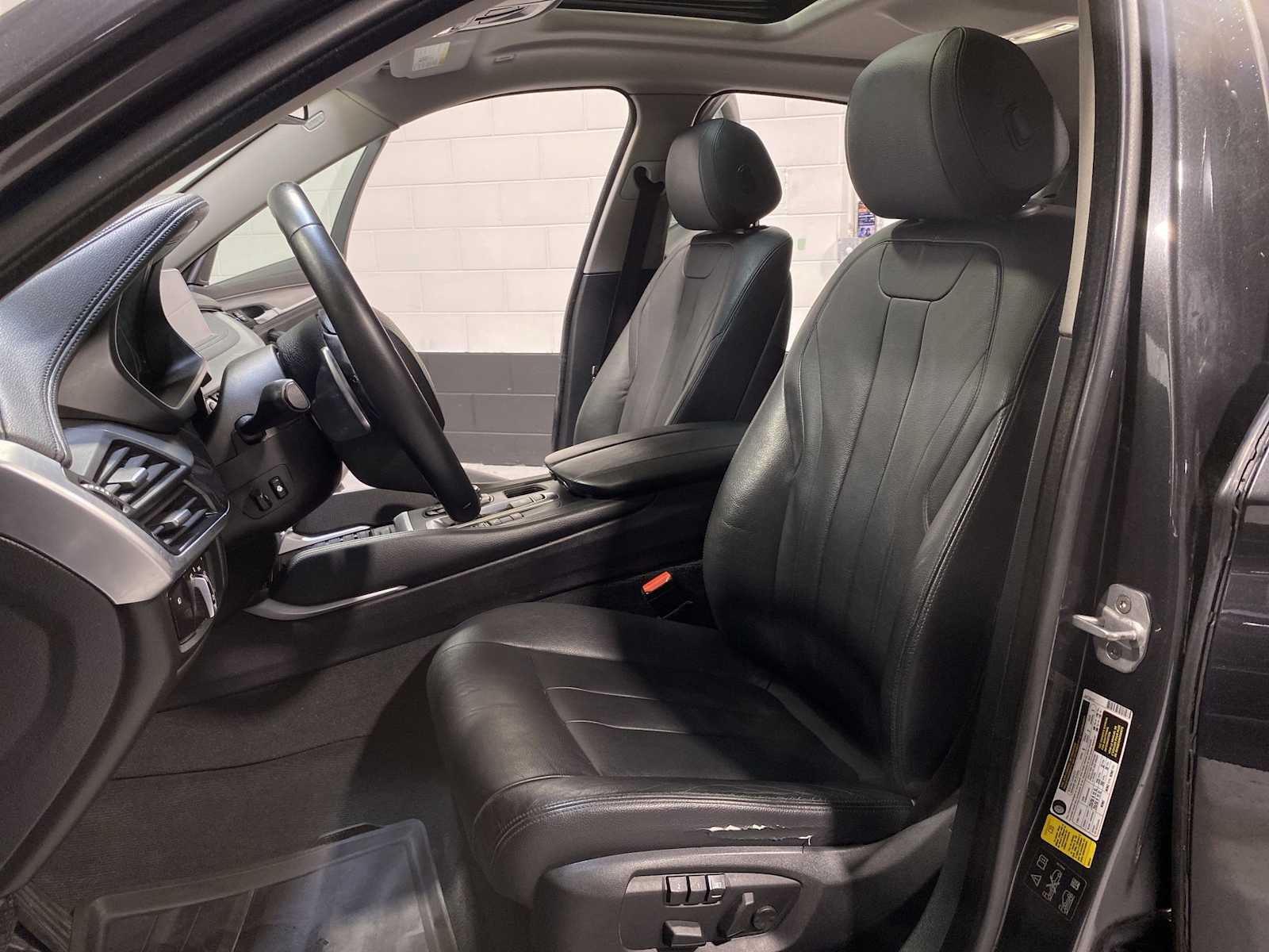 Thumbnail: 2015 BMW X6 - 11