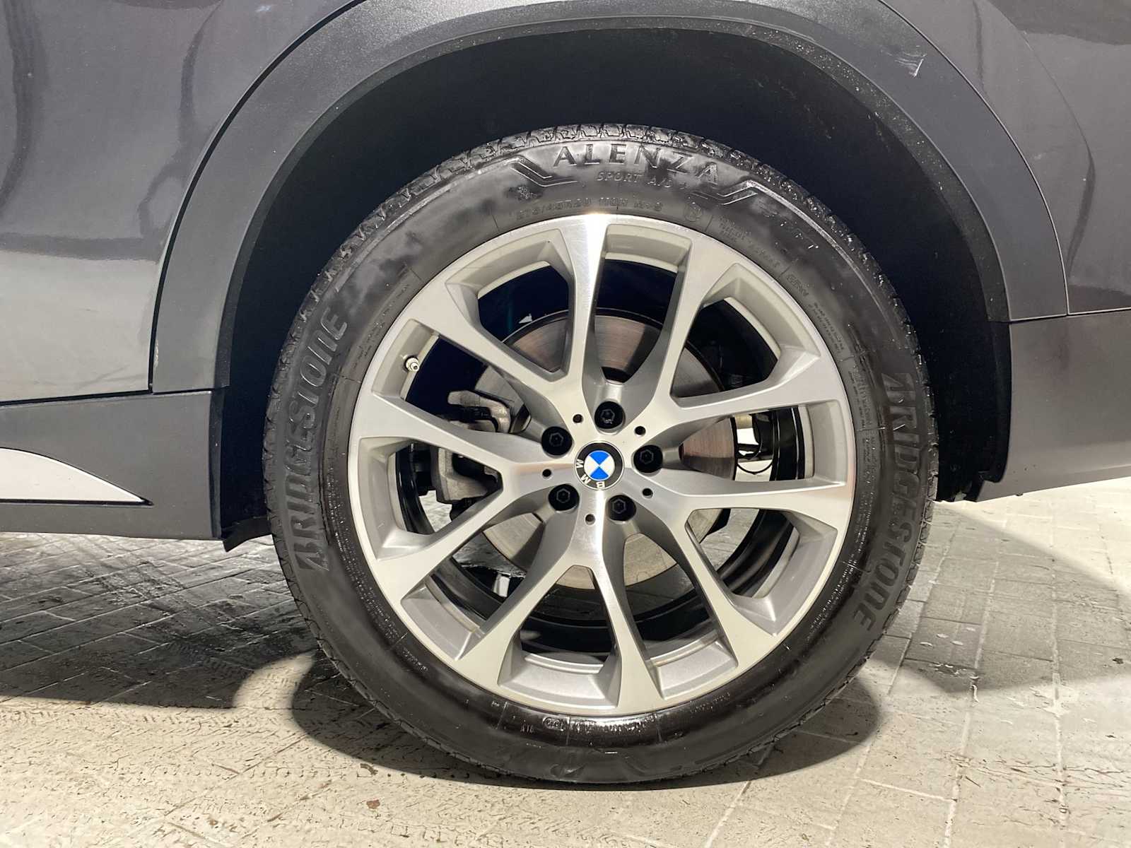 2022 BMW X6 xDrive40i 8