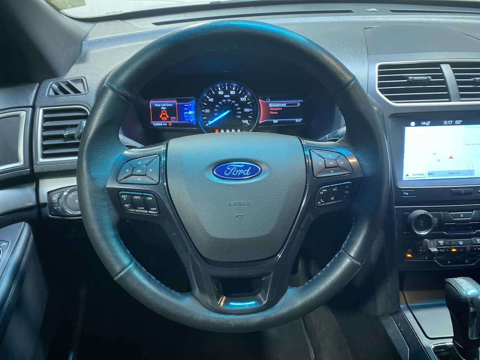 Thumbnail: 2017 Ford Explorer - 15