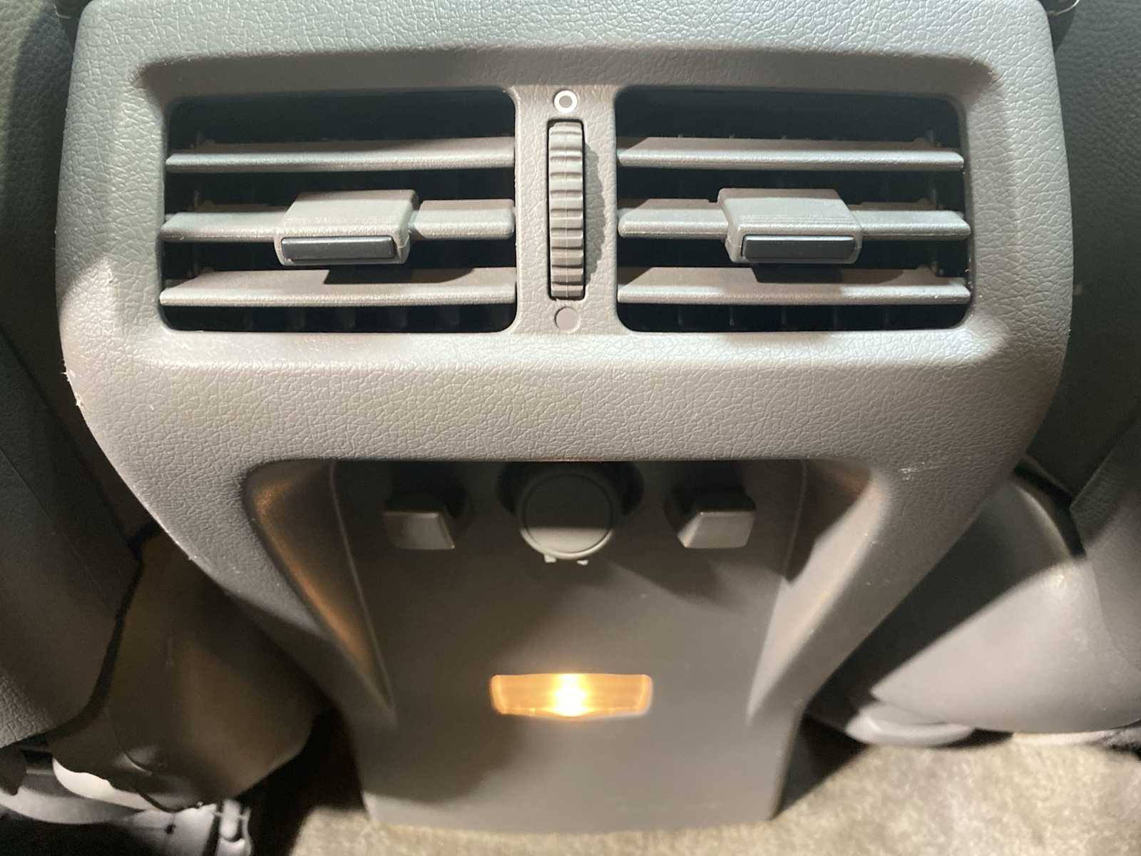 Thumbnail: 2014 Honda Ridgeline - 25