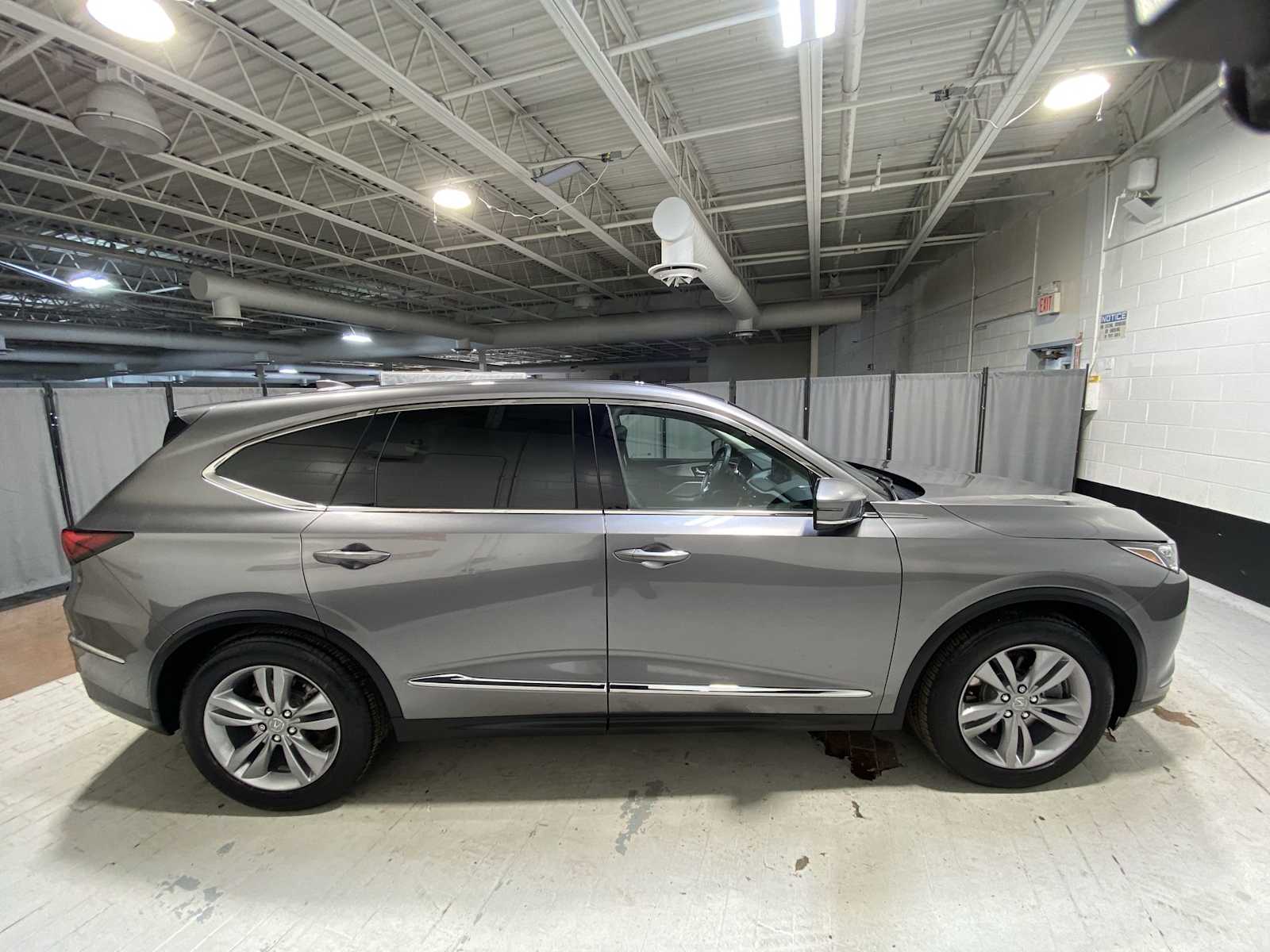 Thumbnail: 2023 Acura MDX - 27