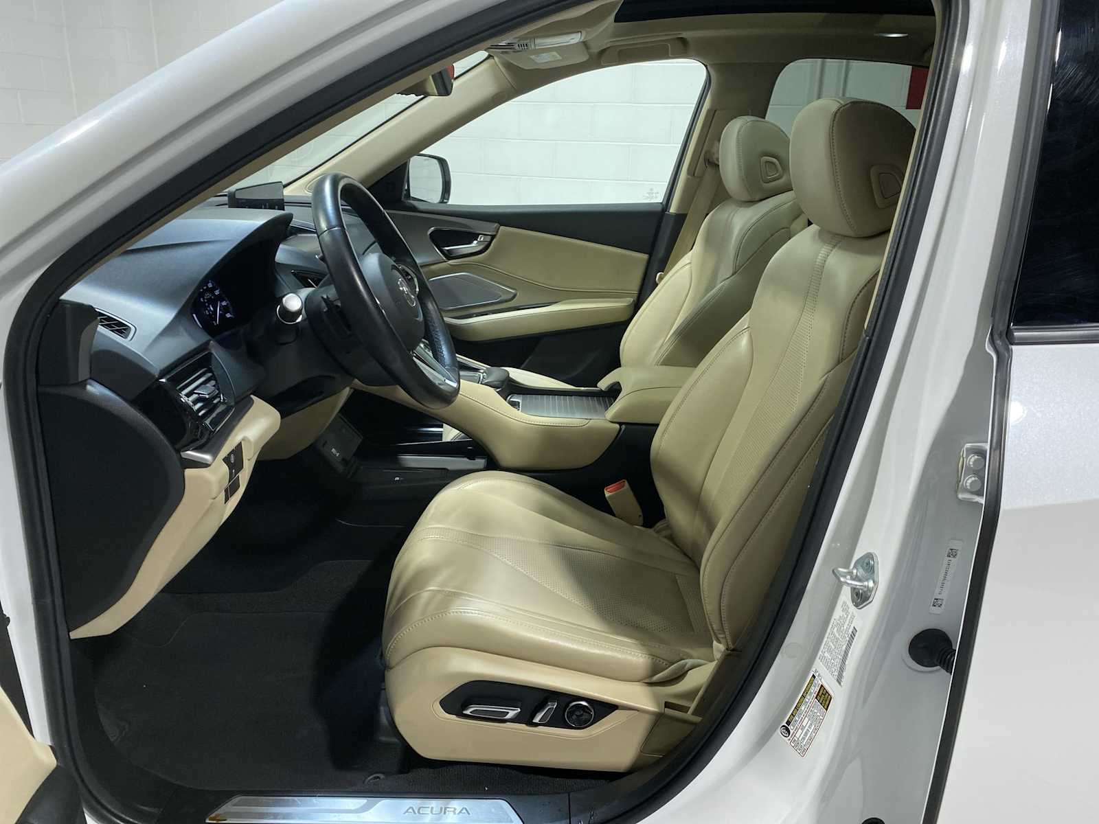 Thumbnail: 2024 Acura RDX - 2