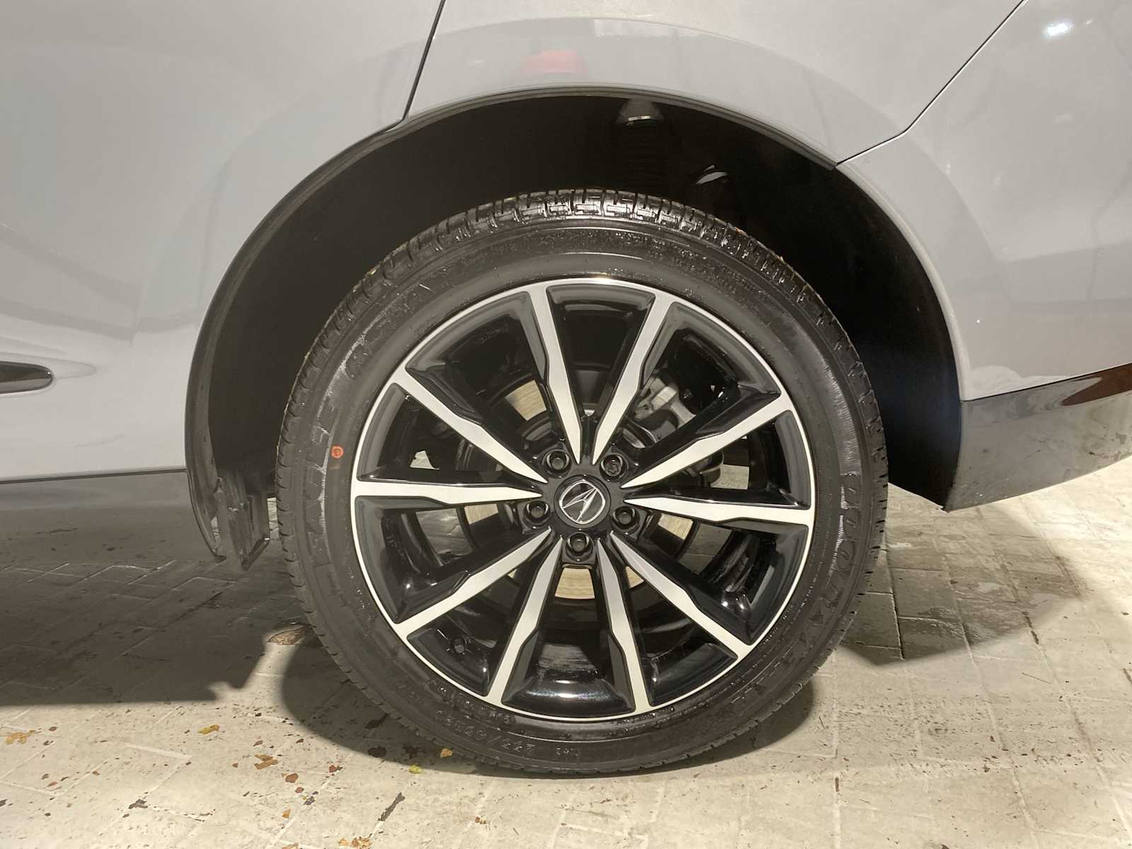 Thumbnail: 2025 Acura RDX - 8