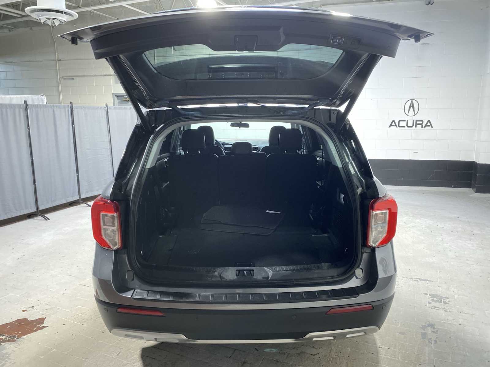 Thumbnail: 2022 Ford Explorer - 19