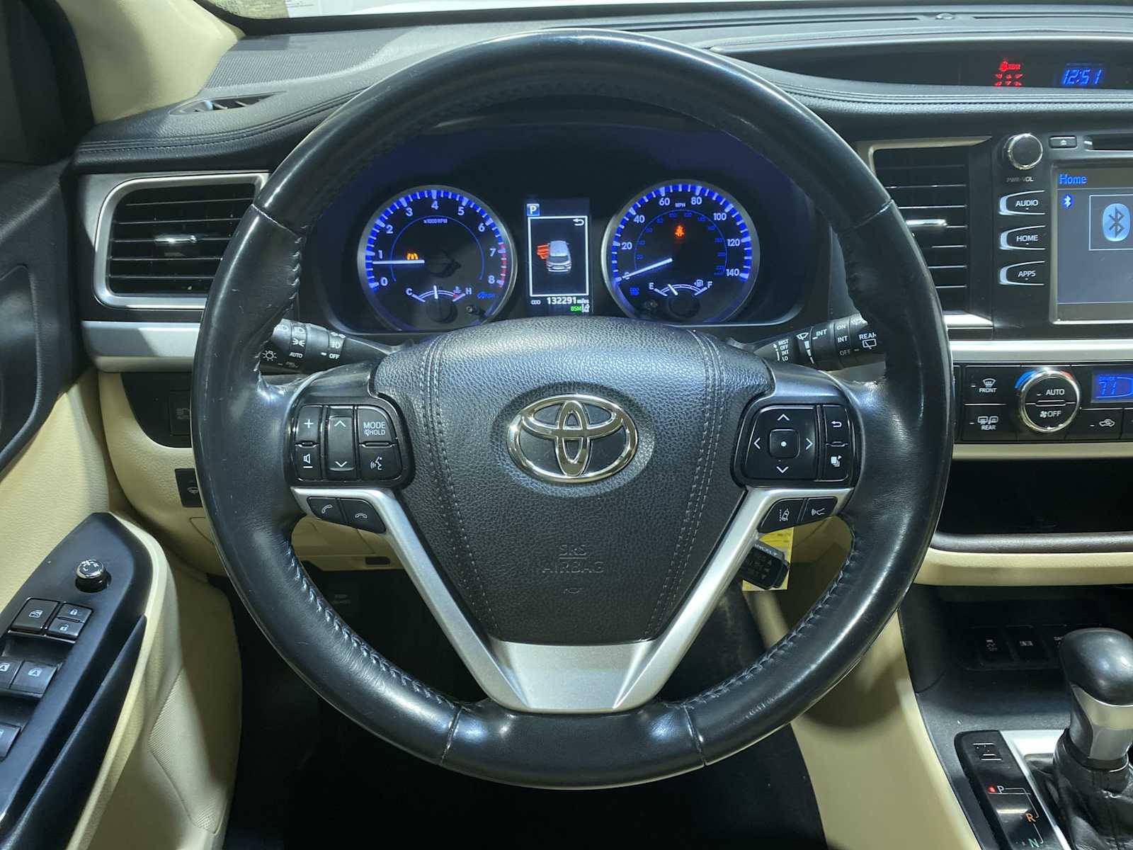 Thumbnail: 2019 Toyota Highlander - 15