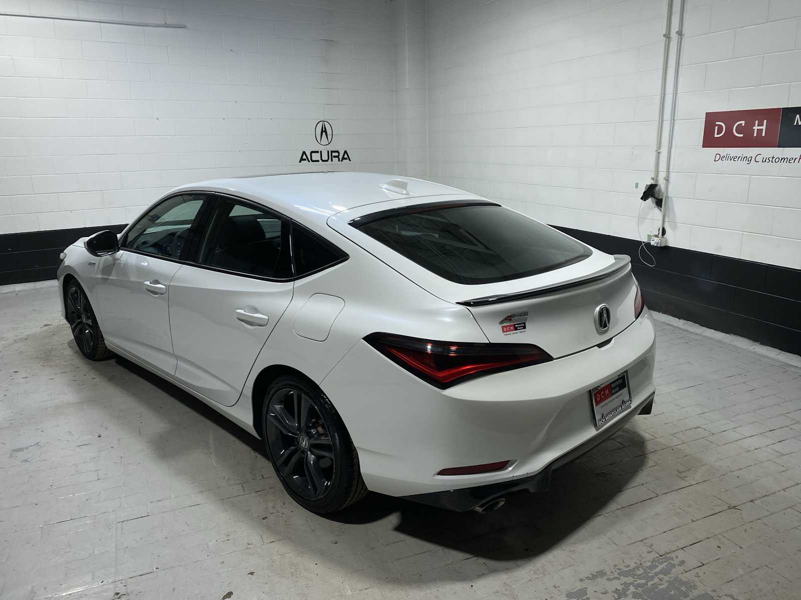 Thumbnail: 2023 Acura Integra - 4