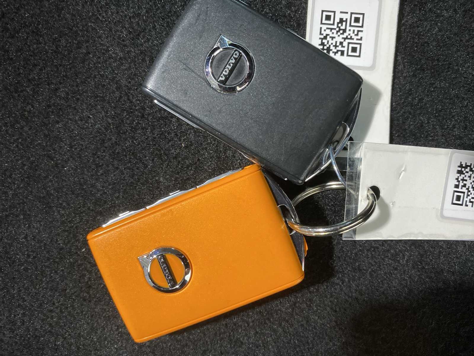 Thumbnail: 2023 Volvo XC60 - 20