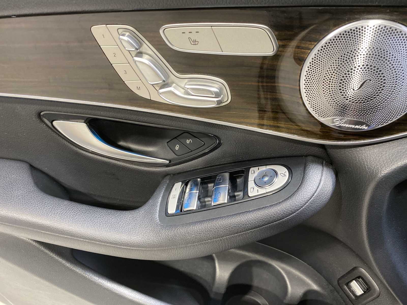 Thumbnail: 2019 Mercedes-Benz GLC - 23