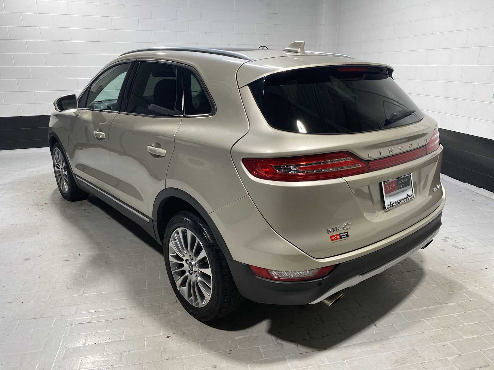 Thumbnail: 2017 Lincoln MKC - 4