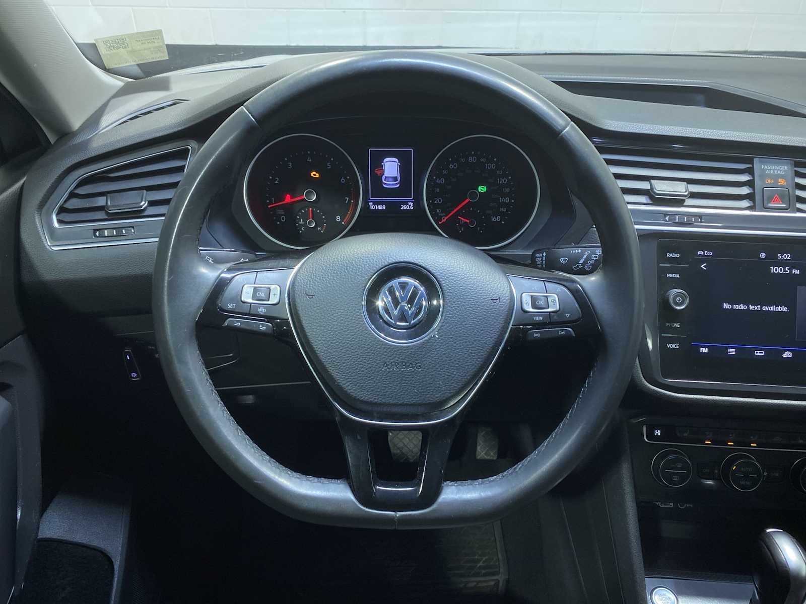 Thumbnail: 2020 Volkswagen Tiguan - 15